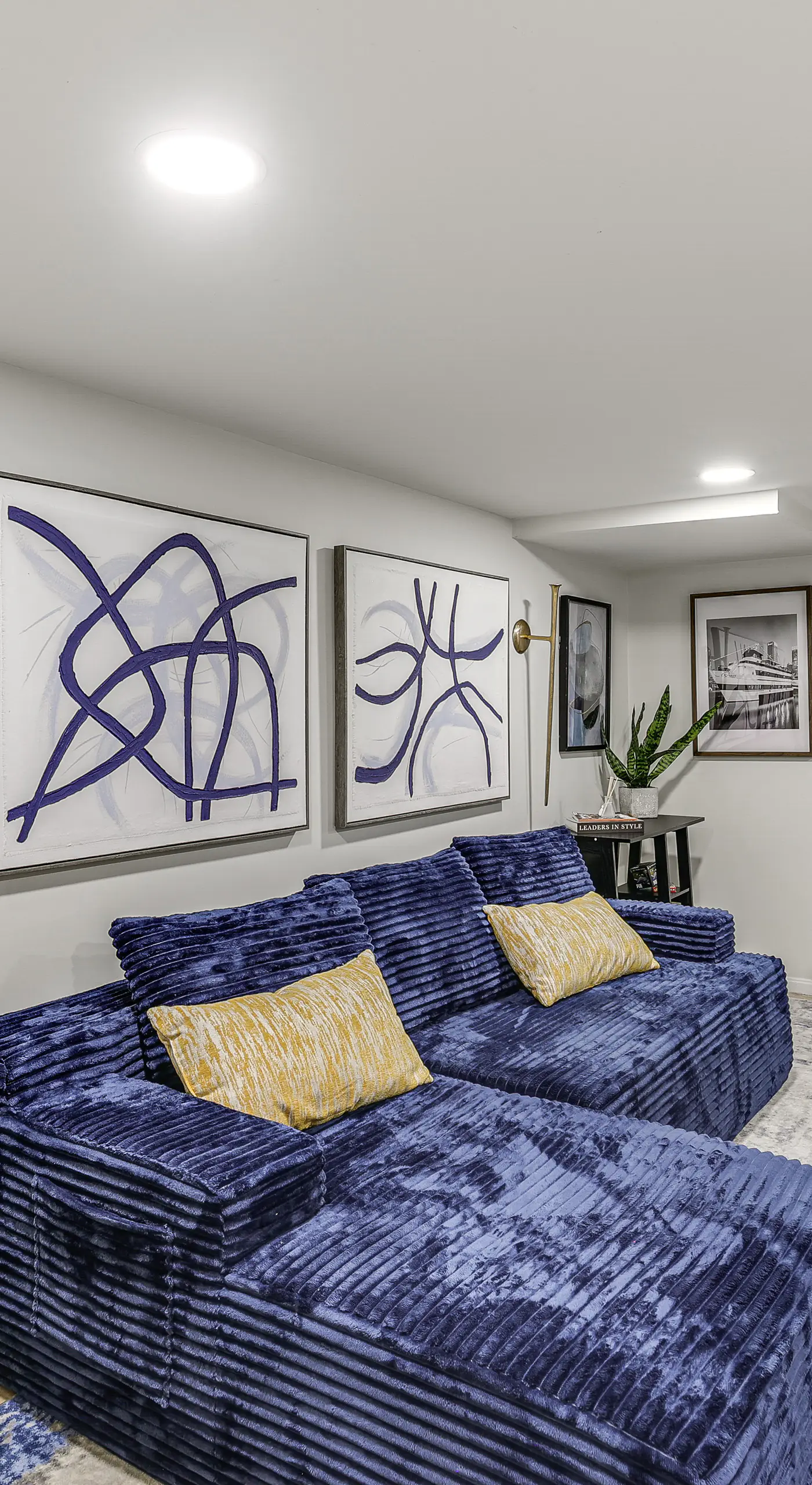 Walk to Patterson Park! Pet-Friendly Townhome
