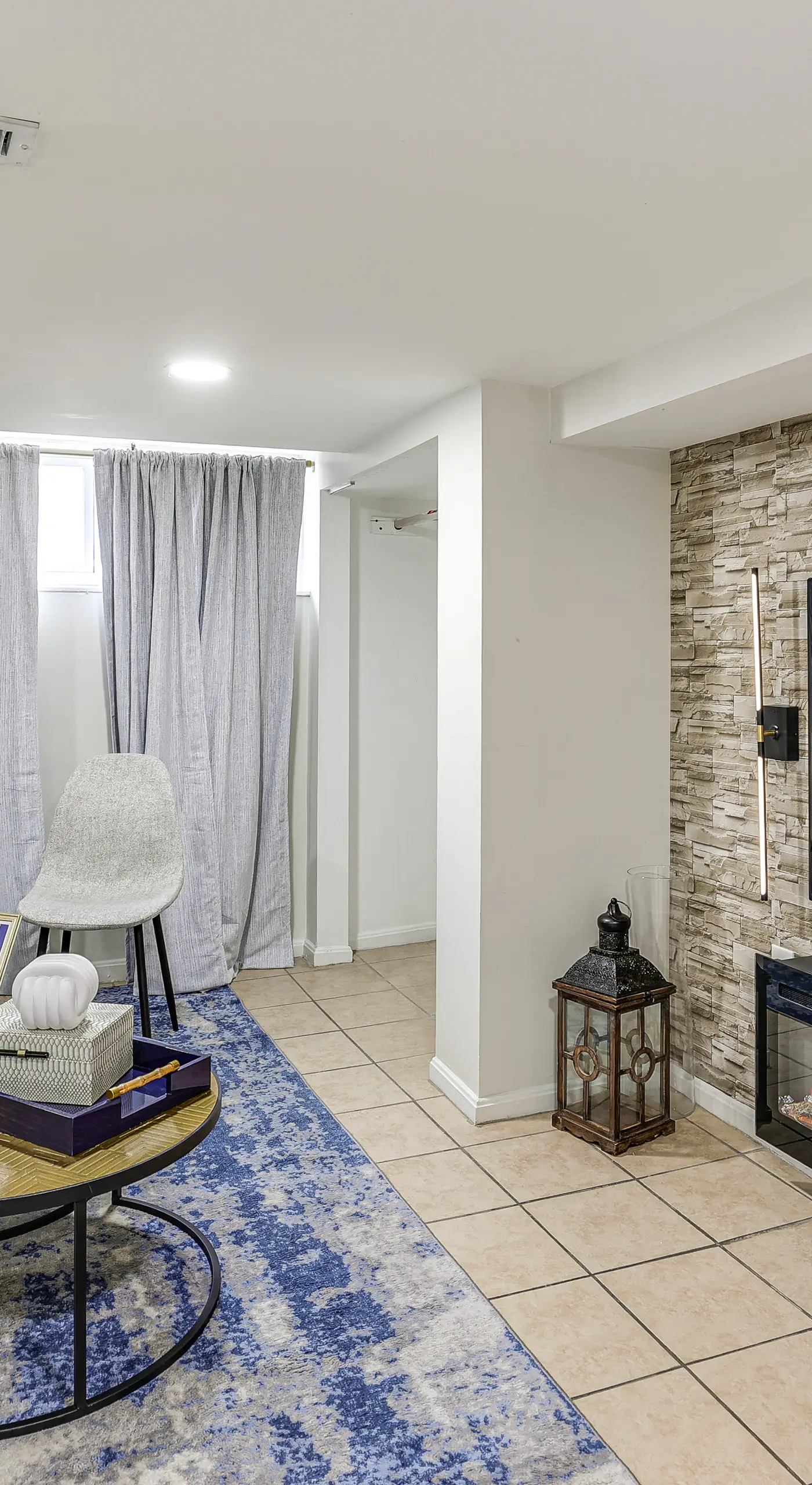 Walk to Patterson Park! Pet-Friendly Townhome