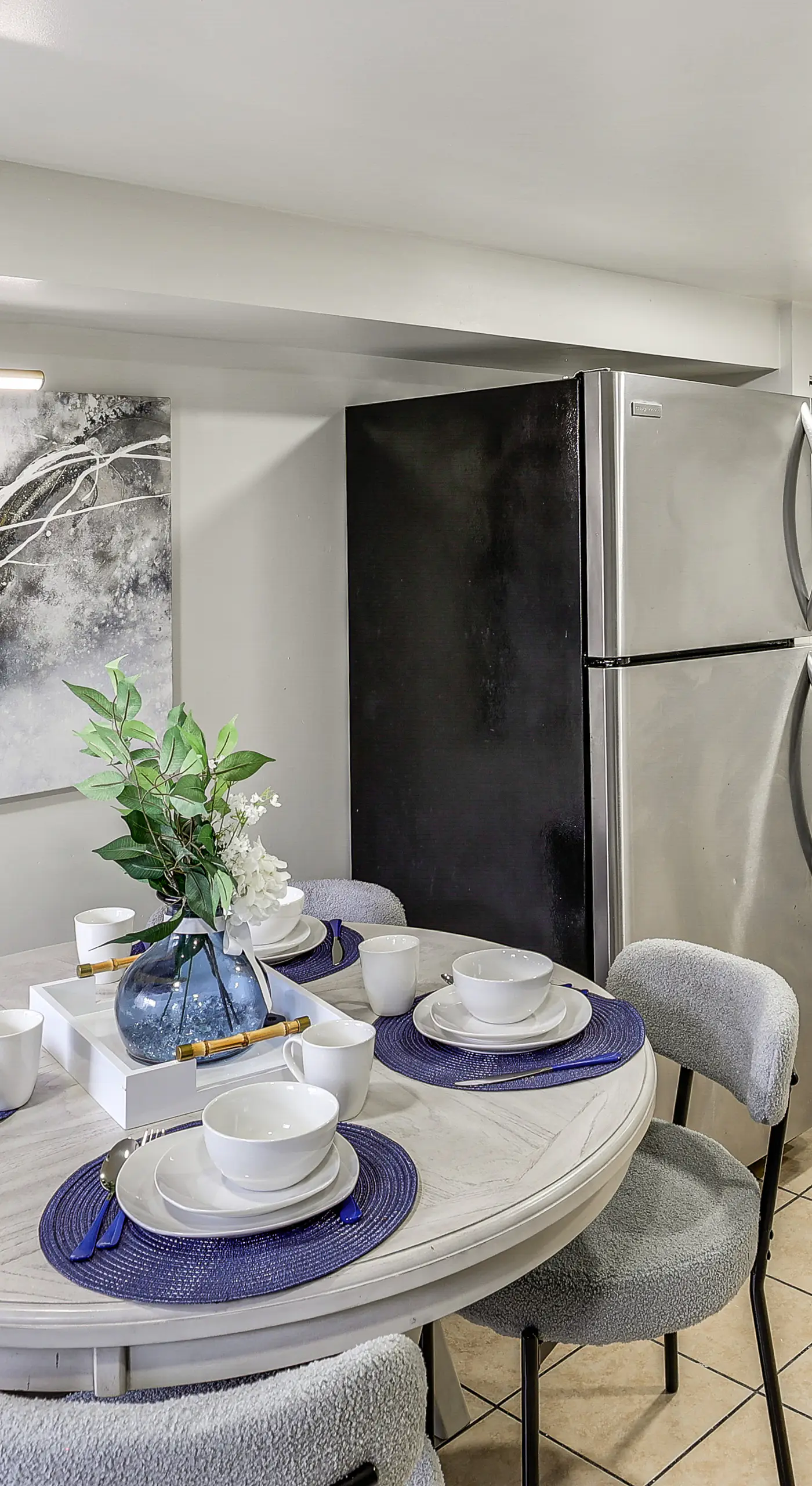 Walk to Patterson Park! Pet-Friendly Townhome