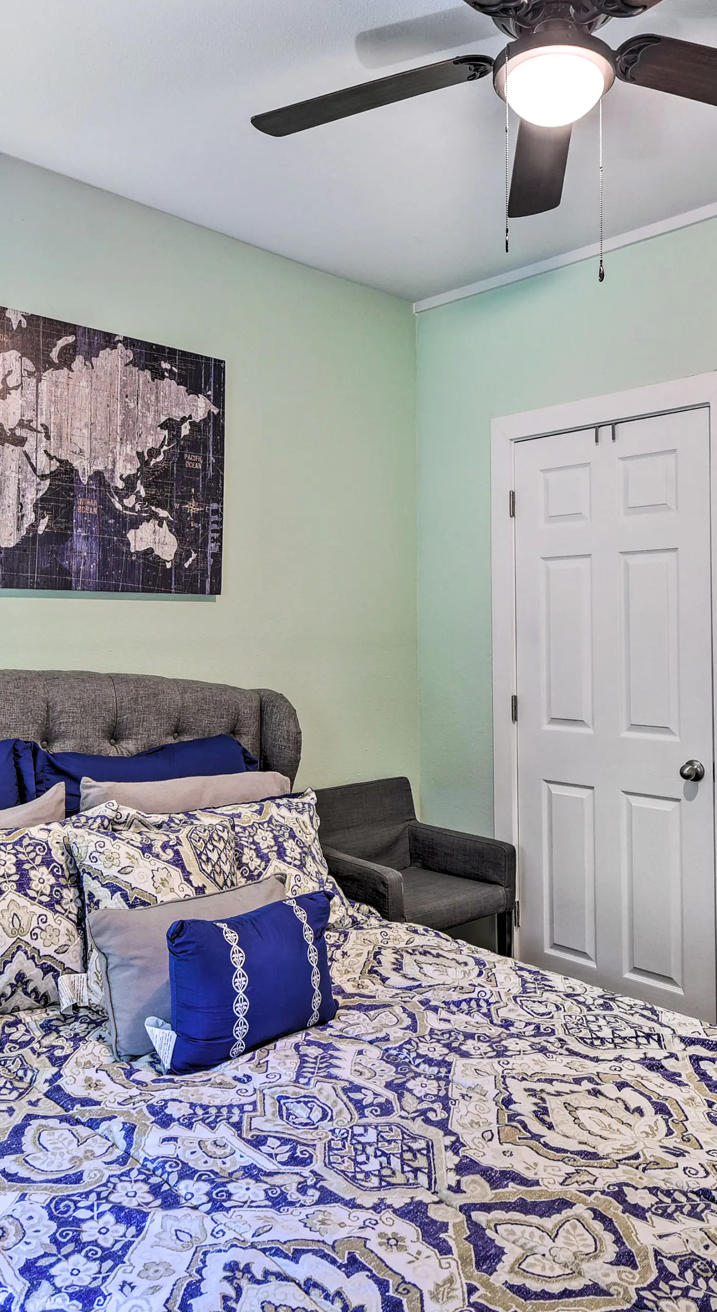 1 Mi to UTA: Arlington Elm Cottage w/ Fenced Yard