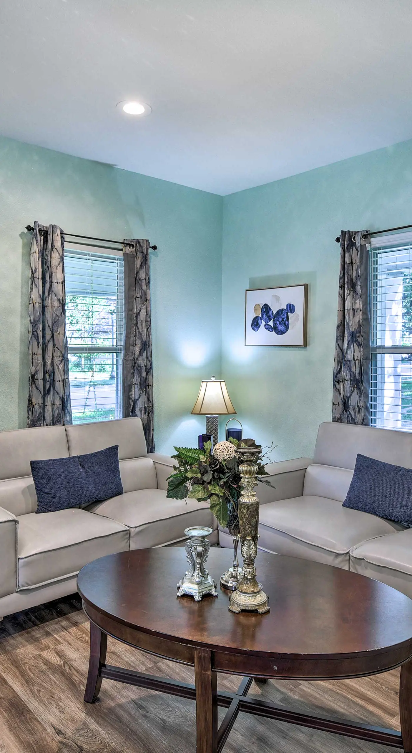 1 Mi to UTA: Arlington Elm Cottage w/ Fenced Yard
