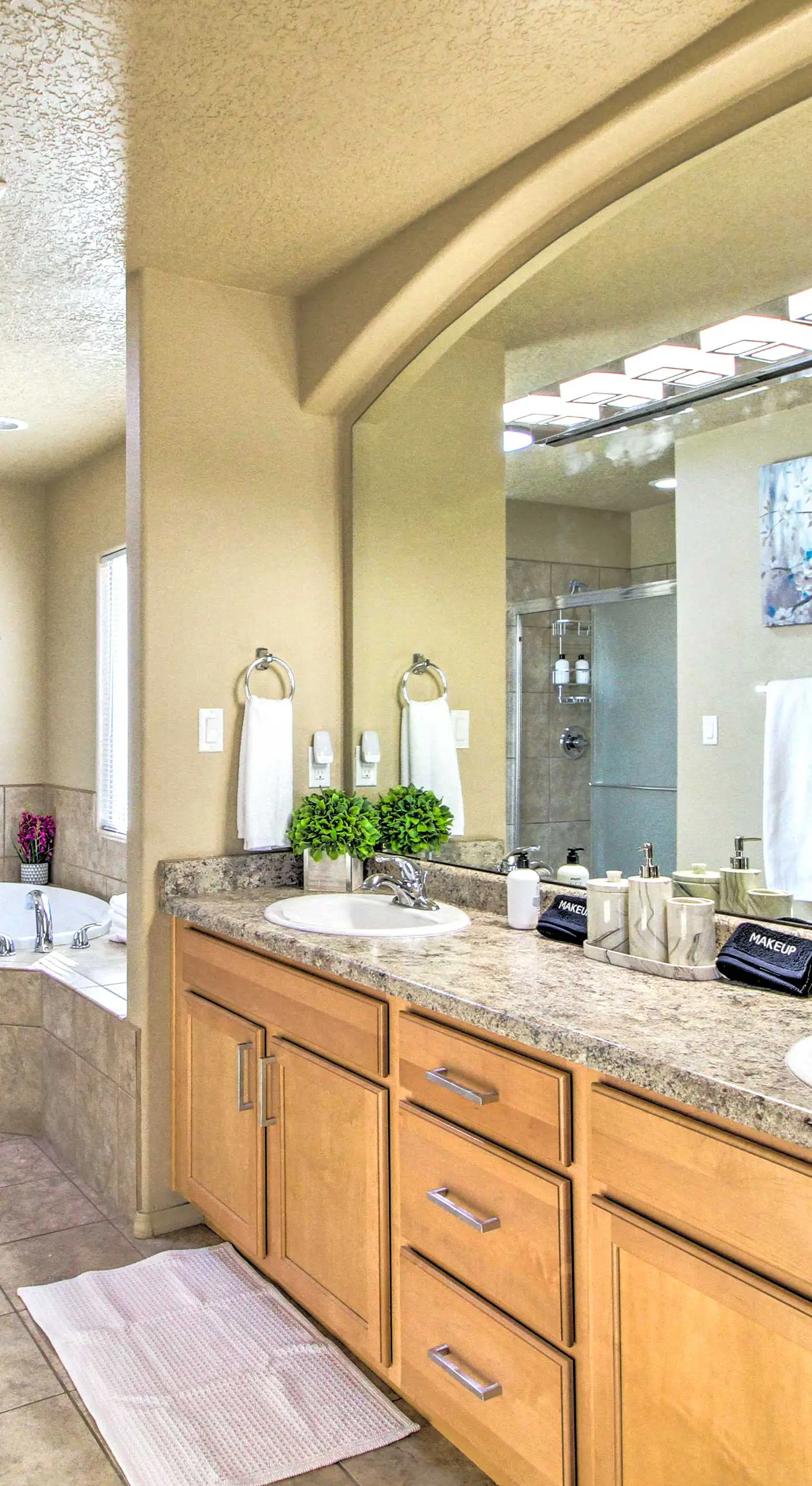 Walk to Netflix Studios: Updated ABQ Getaway!