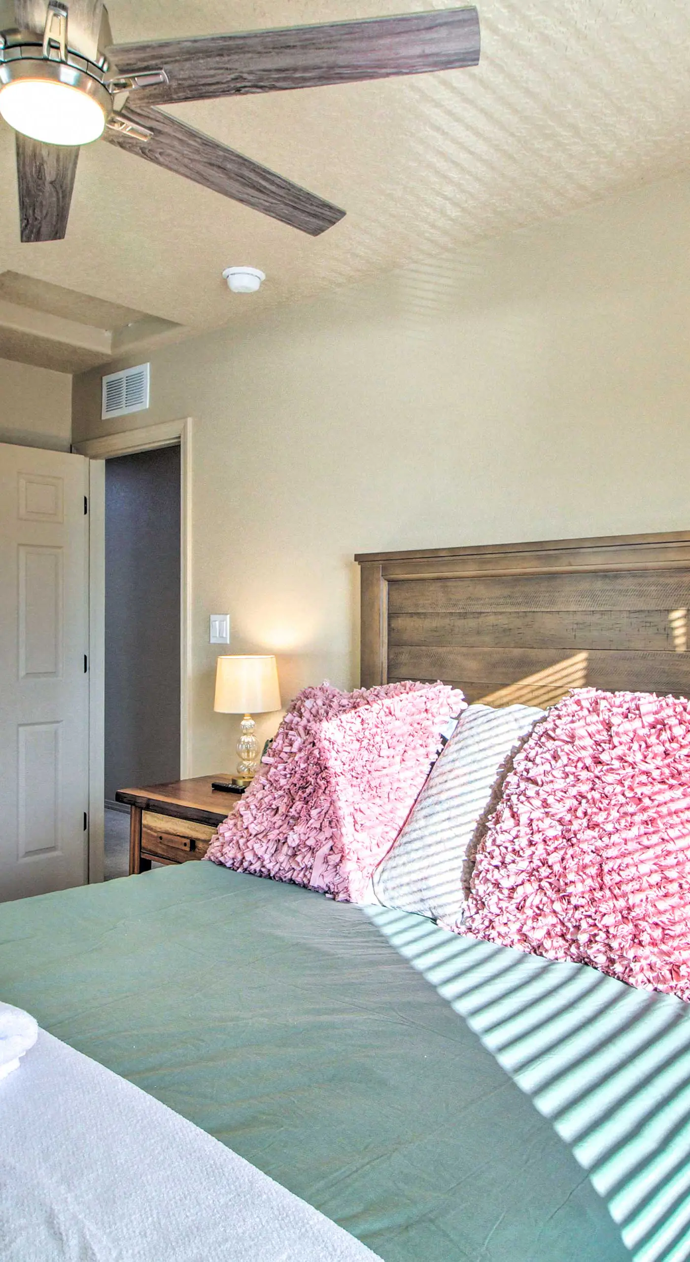 Walk to Netflix Studios: Updated ABQ Getaway!