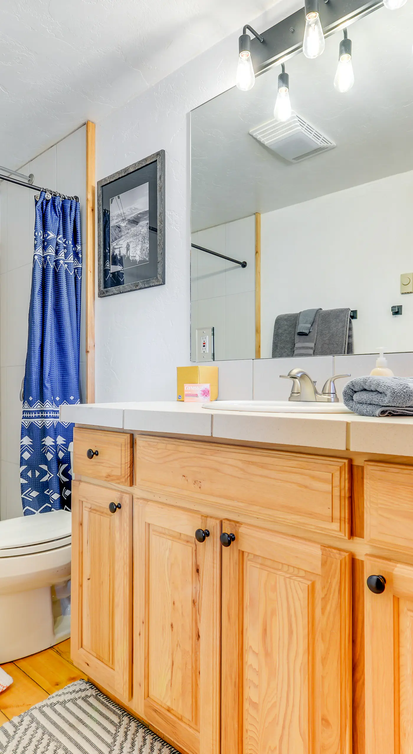 Cozy Mountain Condo Across From Snow King Ski Mtn!