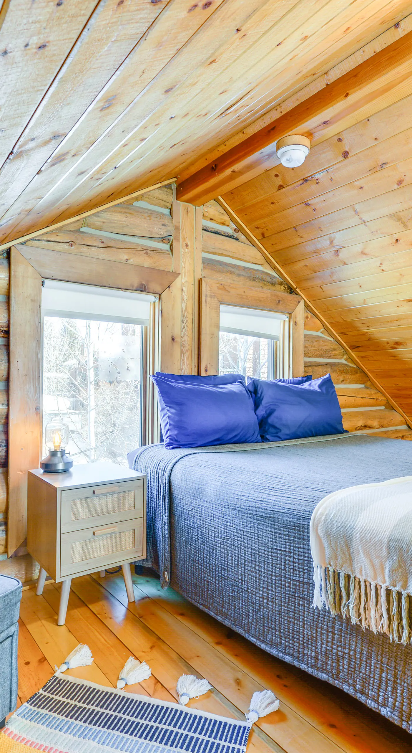 Cozy Mountain Condo Across From Snow King Ski Mtn!