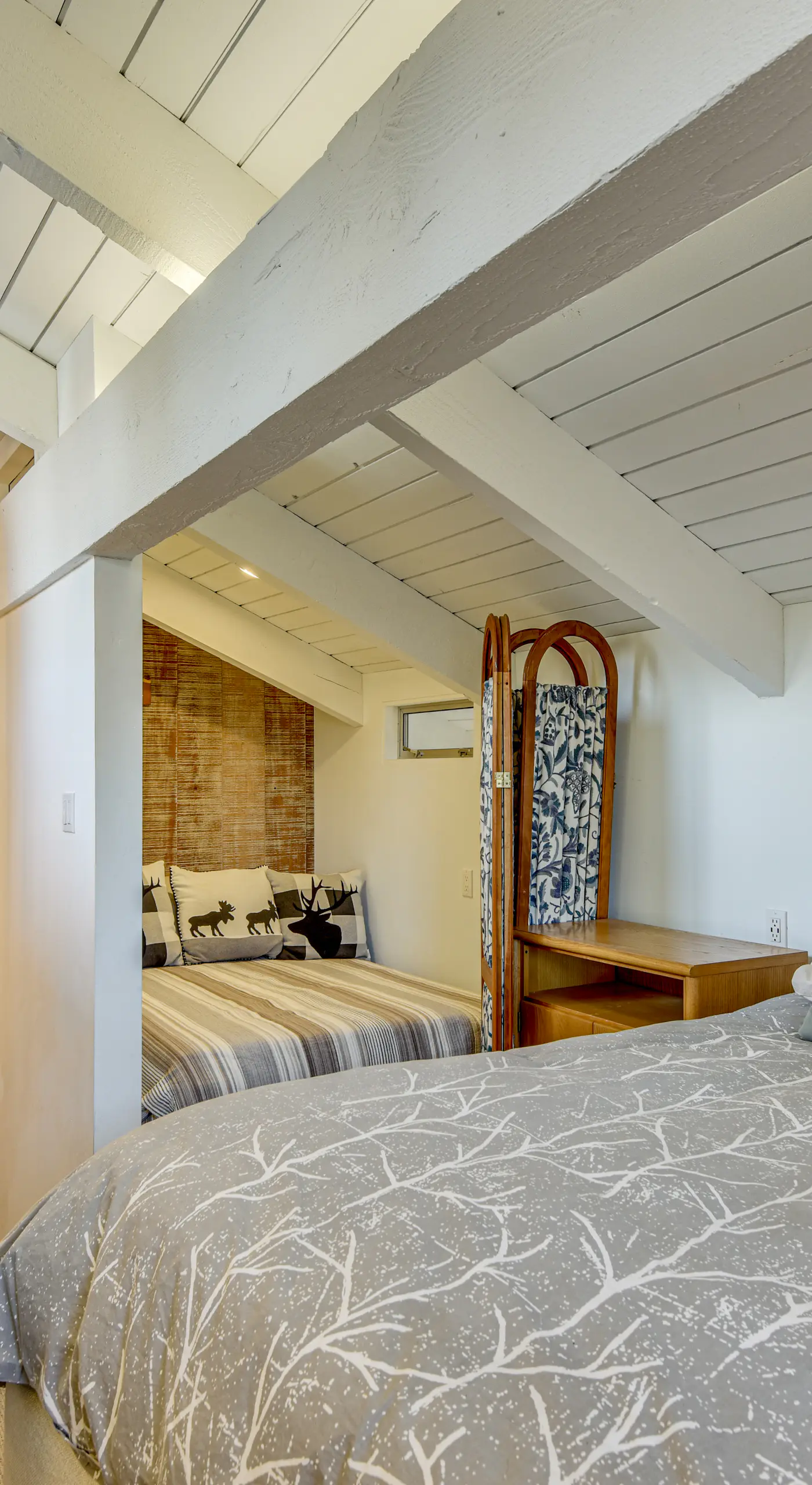 Walk to Town & Slopes, Views, SPA & Sauna Access