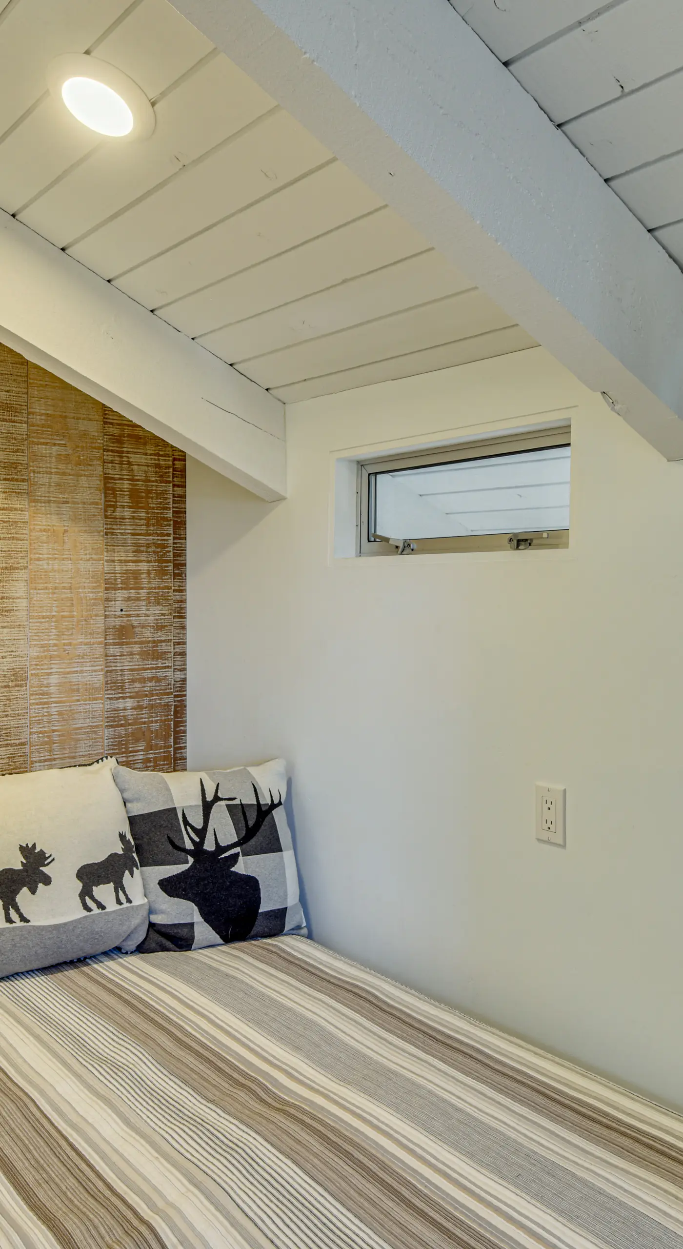 Walk to Town & Slopes, Views, SPA & Sauna Access