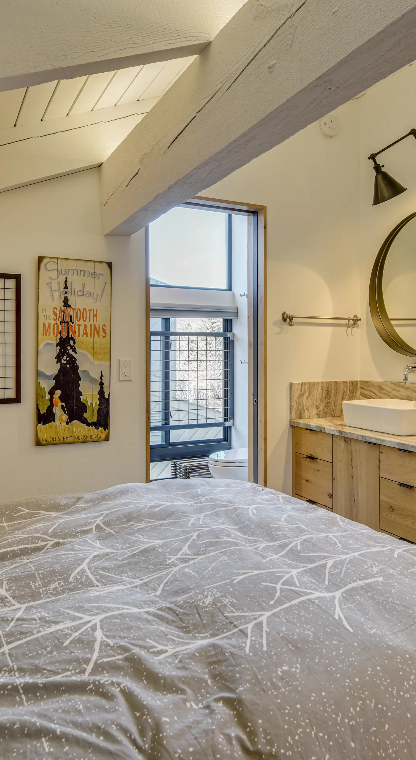 Walk to Town & Slopes, Views, SPA & Sauna Access