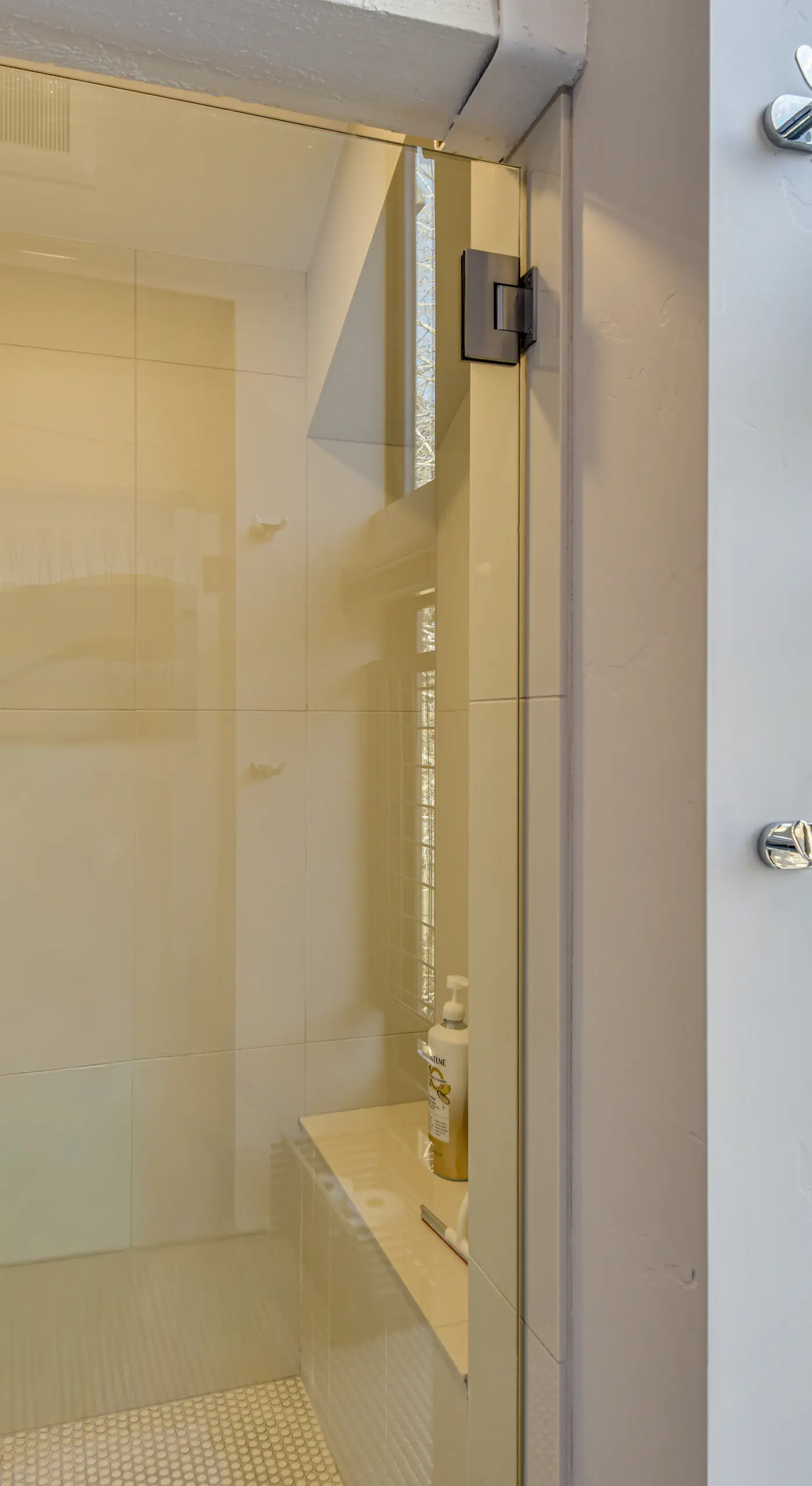Walk to Town & Slopes, Views, SPA & Sauna Access