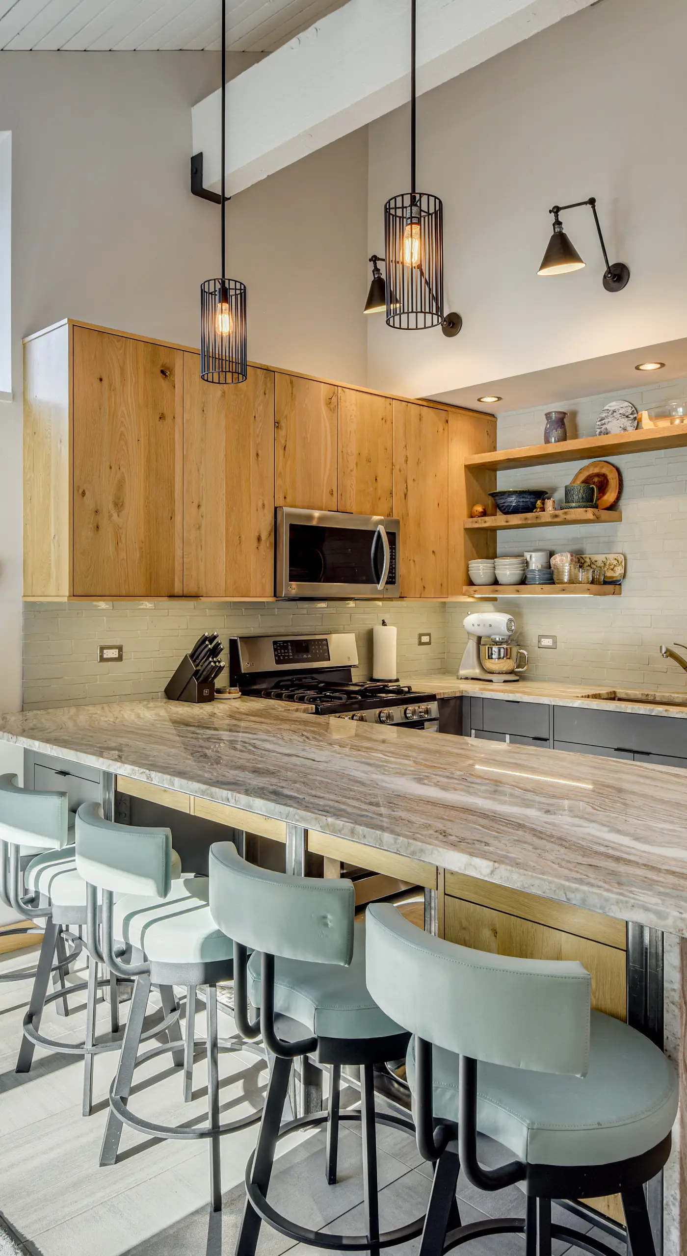 Walk to Town & Slopes, Views, SPA & Sauna Access