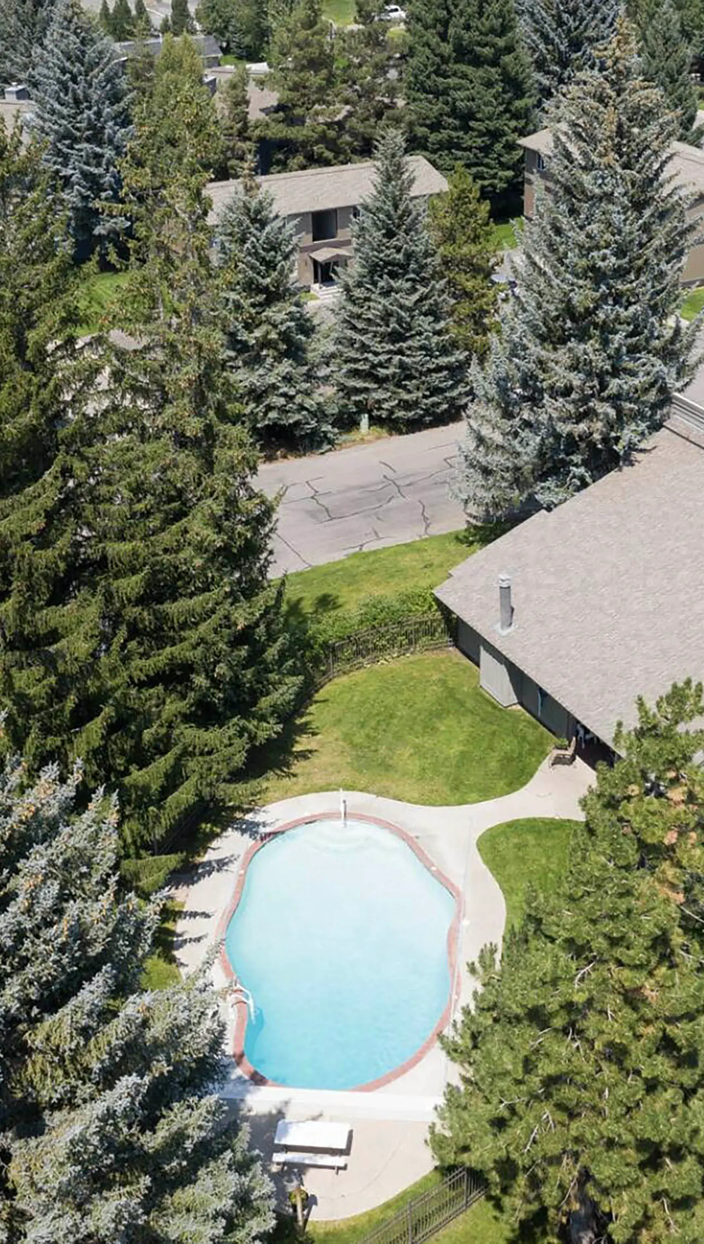 Walk to Town & Slopes, Views, SPA & Sauna Access