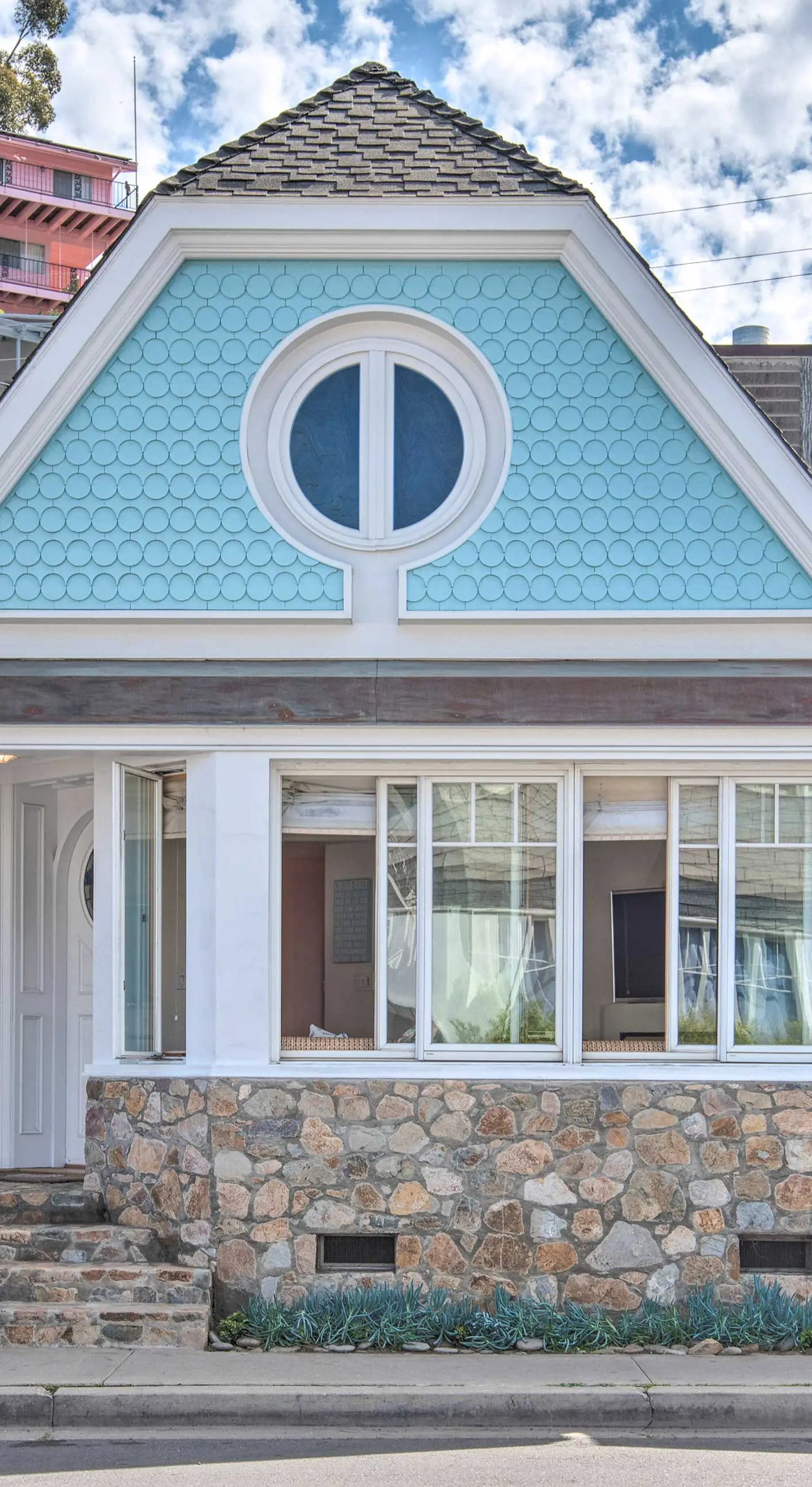 Catalina Island Home: Walk to Main Street Beach!