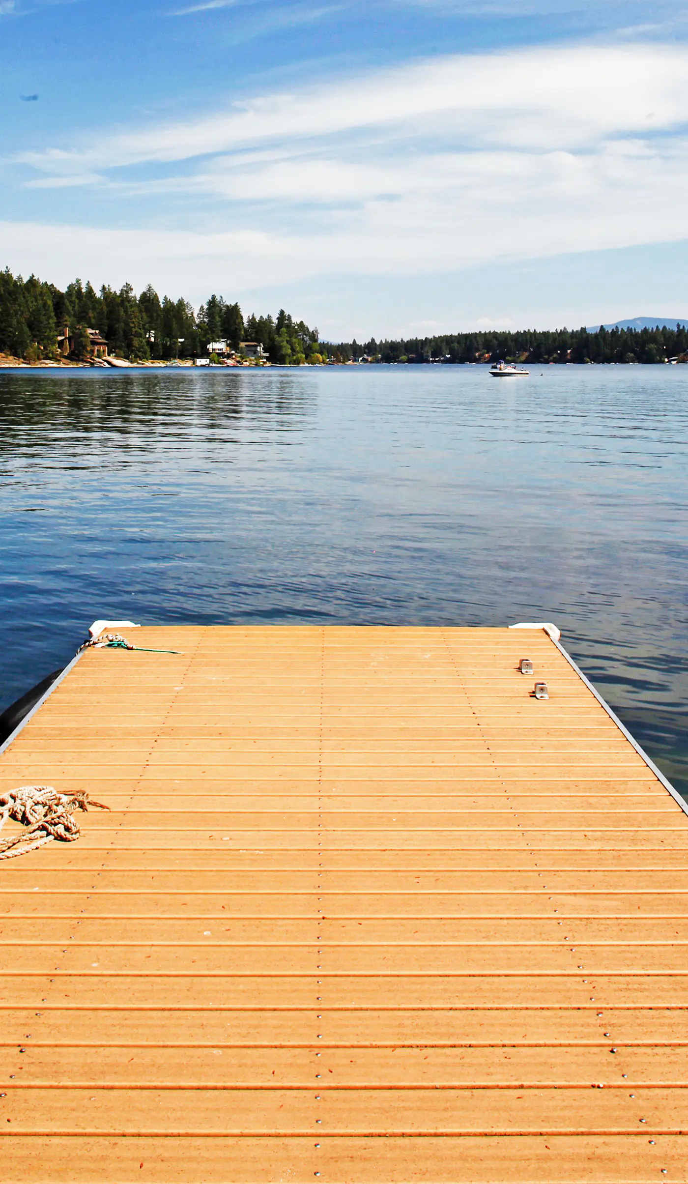Newport Cabin w/ Lakefront Private Porch & Grill!