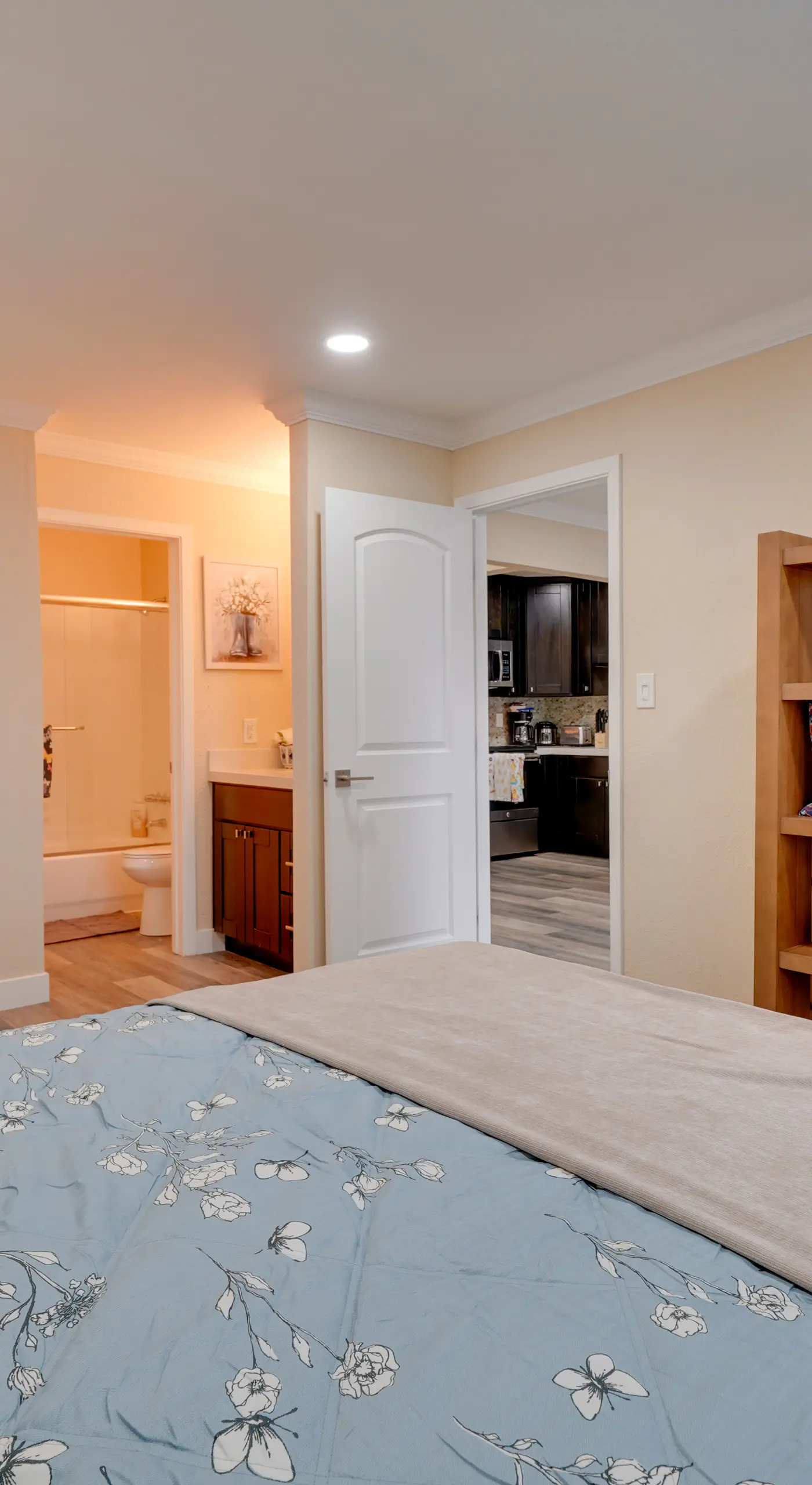 2 Mi to Dtwn Pleasanton Condo w/ Pool Access