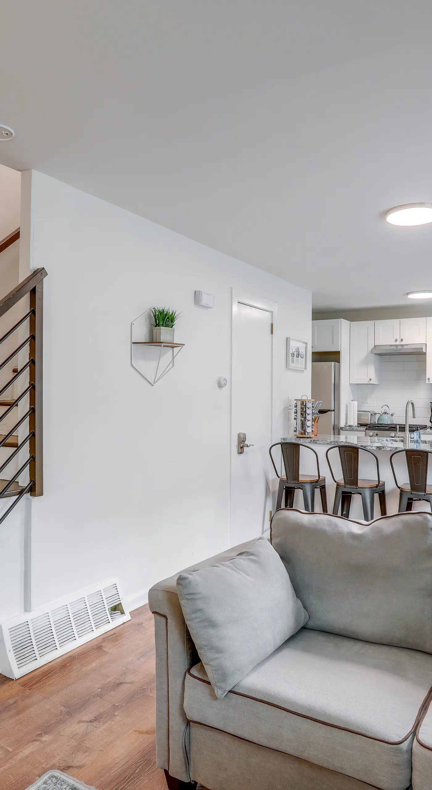 Walkable Dtwn Townhome Near Campus & Palmer Square
