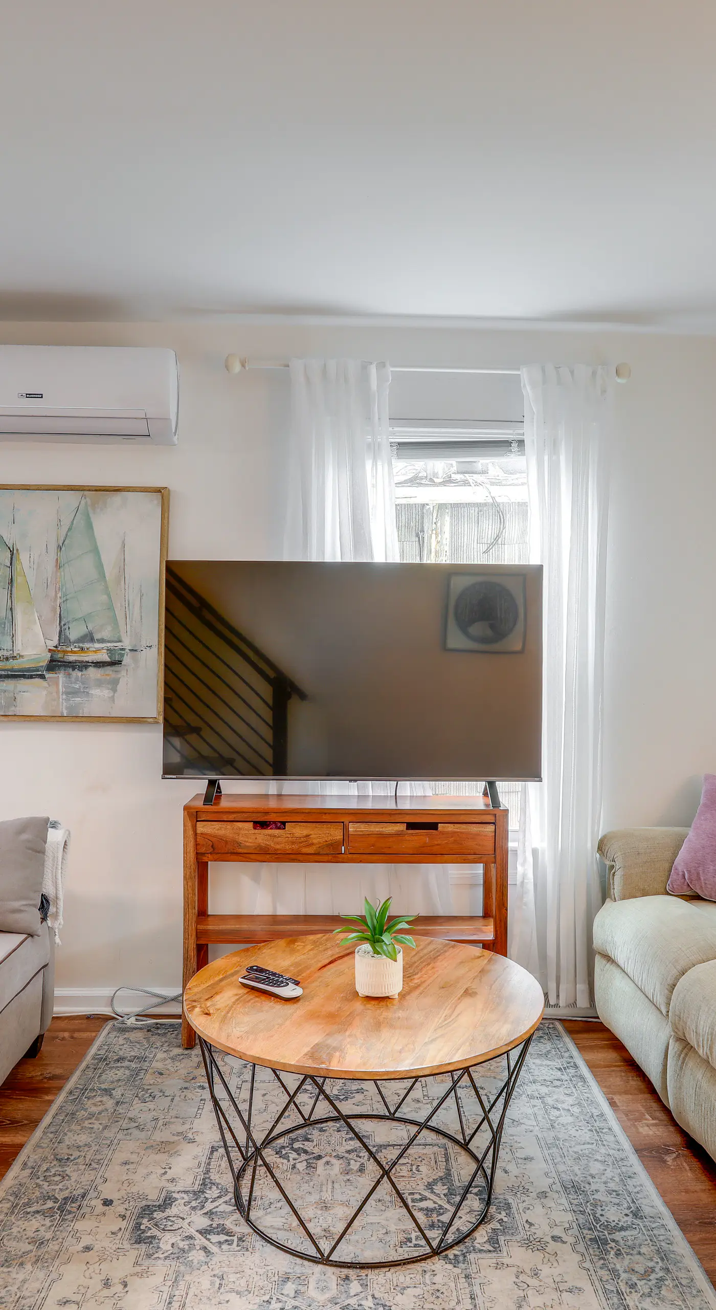 Walkable Dtwn Townhome Near Campus & Palmer Square