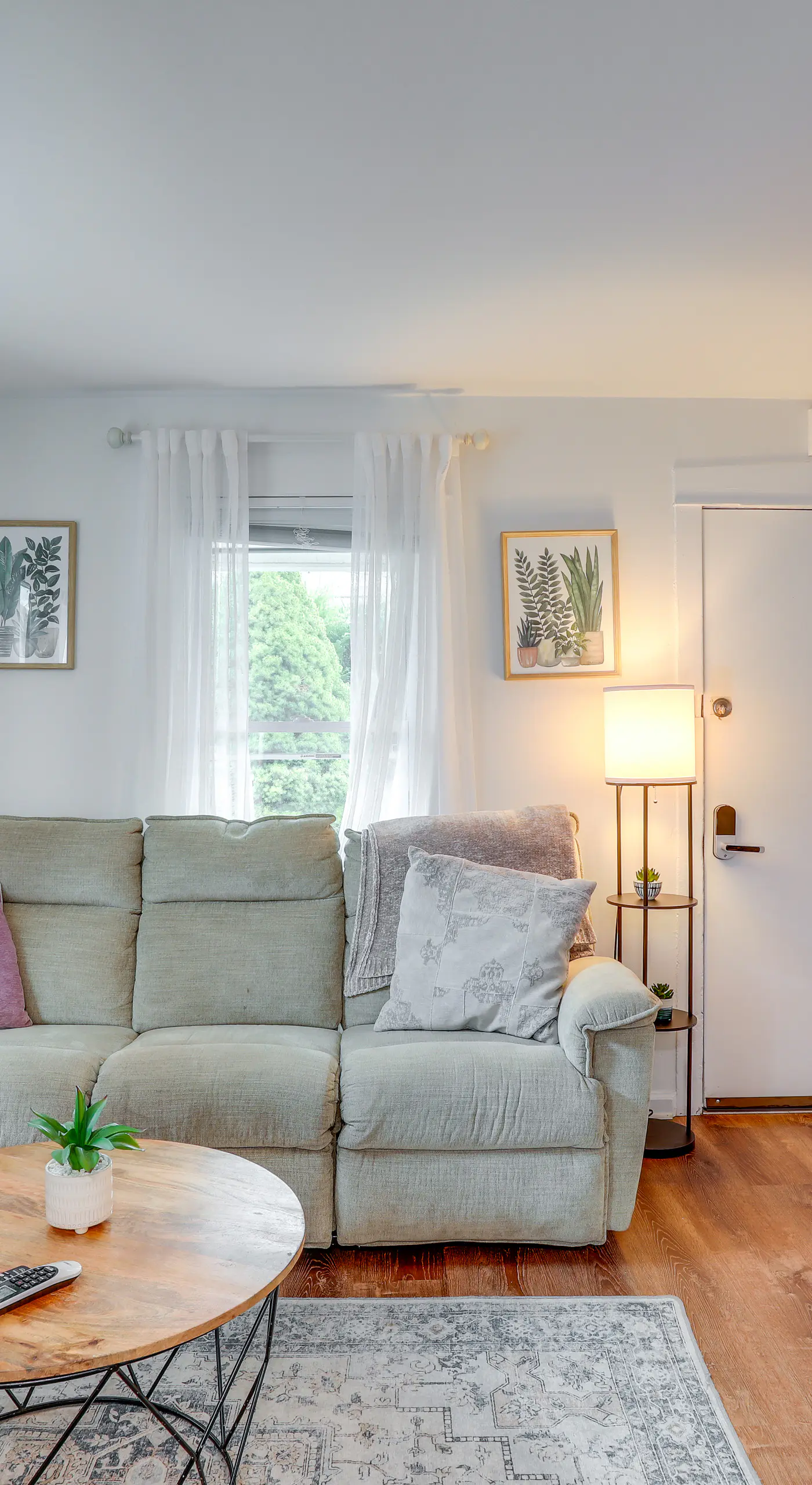 Walkable Dtwn Townhome Near Campus & Palmer Square