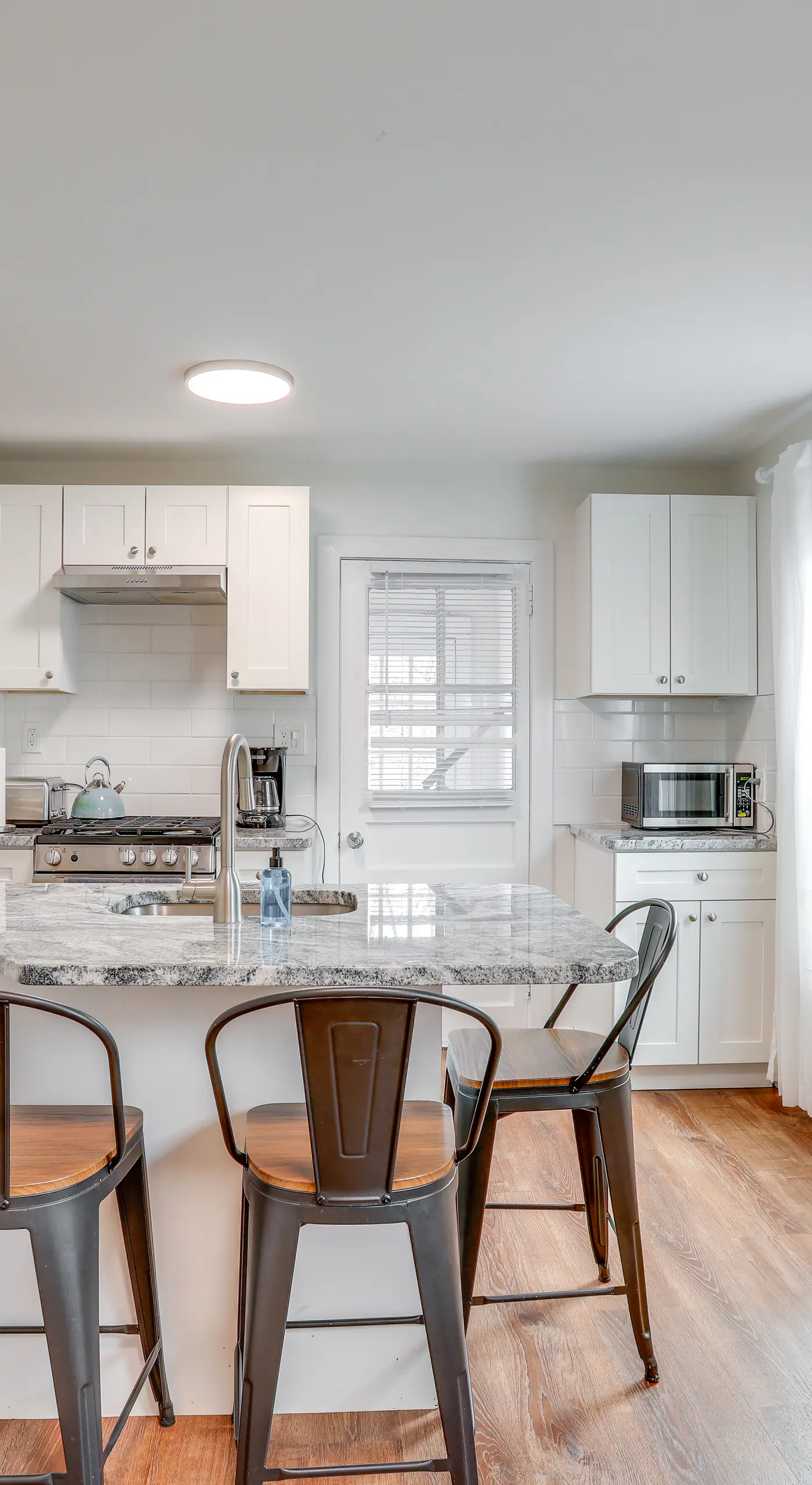 Walkable Dtwn Townhome Near Campus & Palmer Square