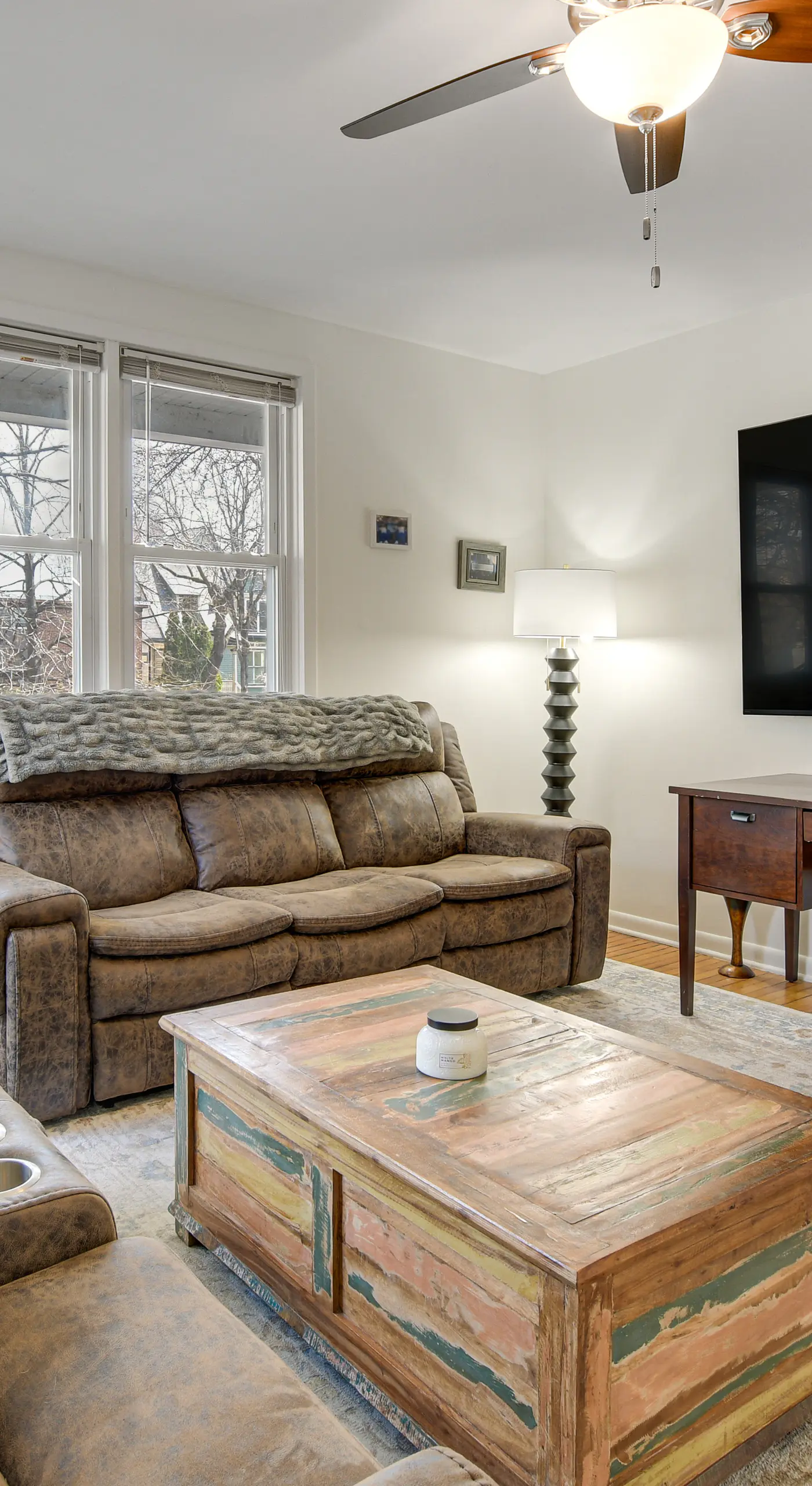 Spacious Chicago Group Home! Walk to Train & Eats