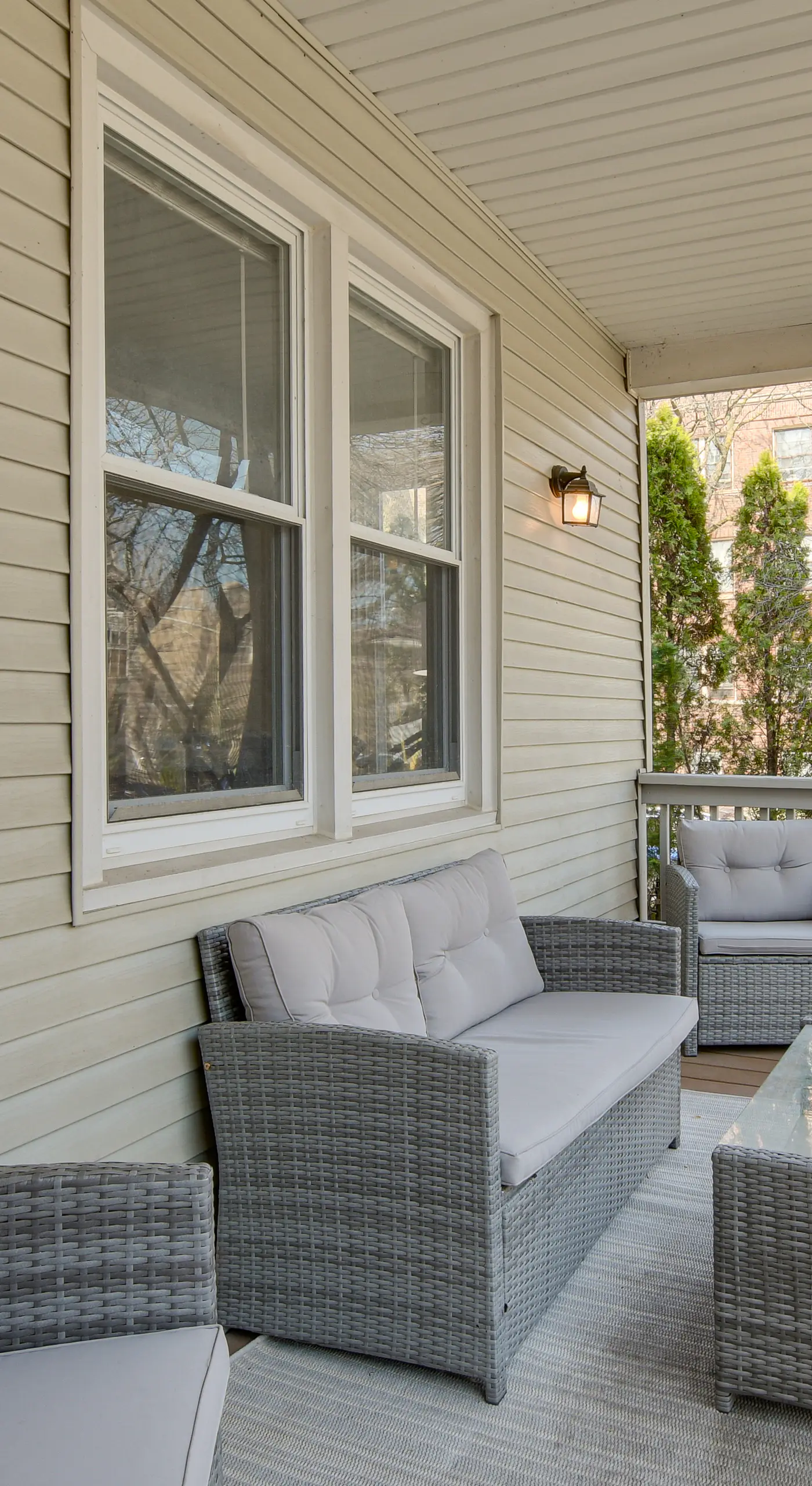 Spacious Chicago Group Home! Walk to Train & Eats