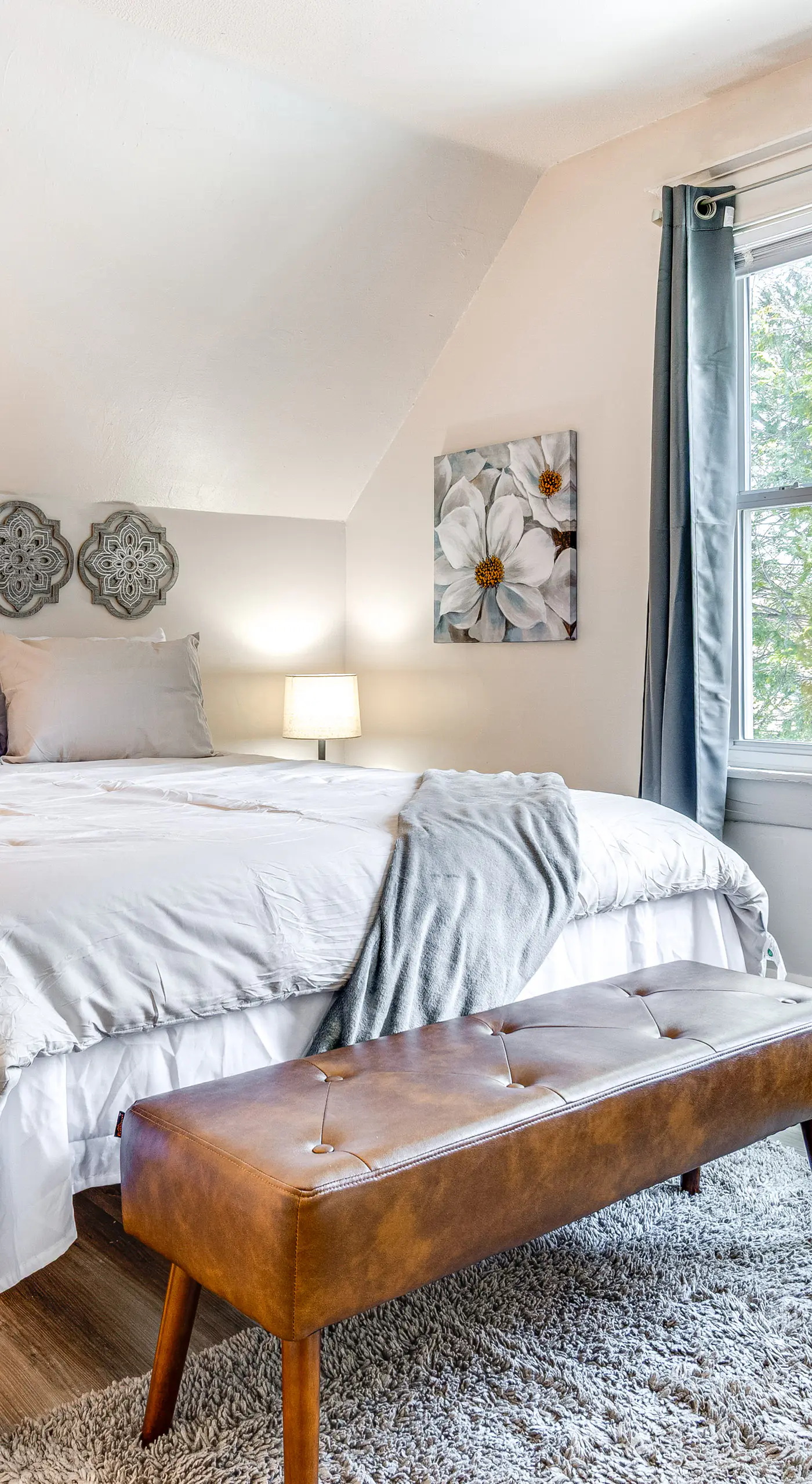 3 Mi to Dtwn Indy: Pet-Friendly Home w/ Backyard!