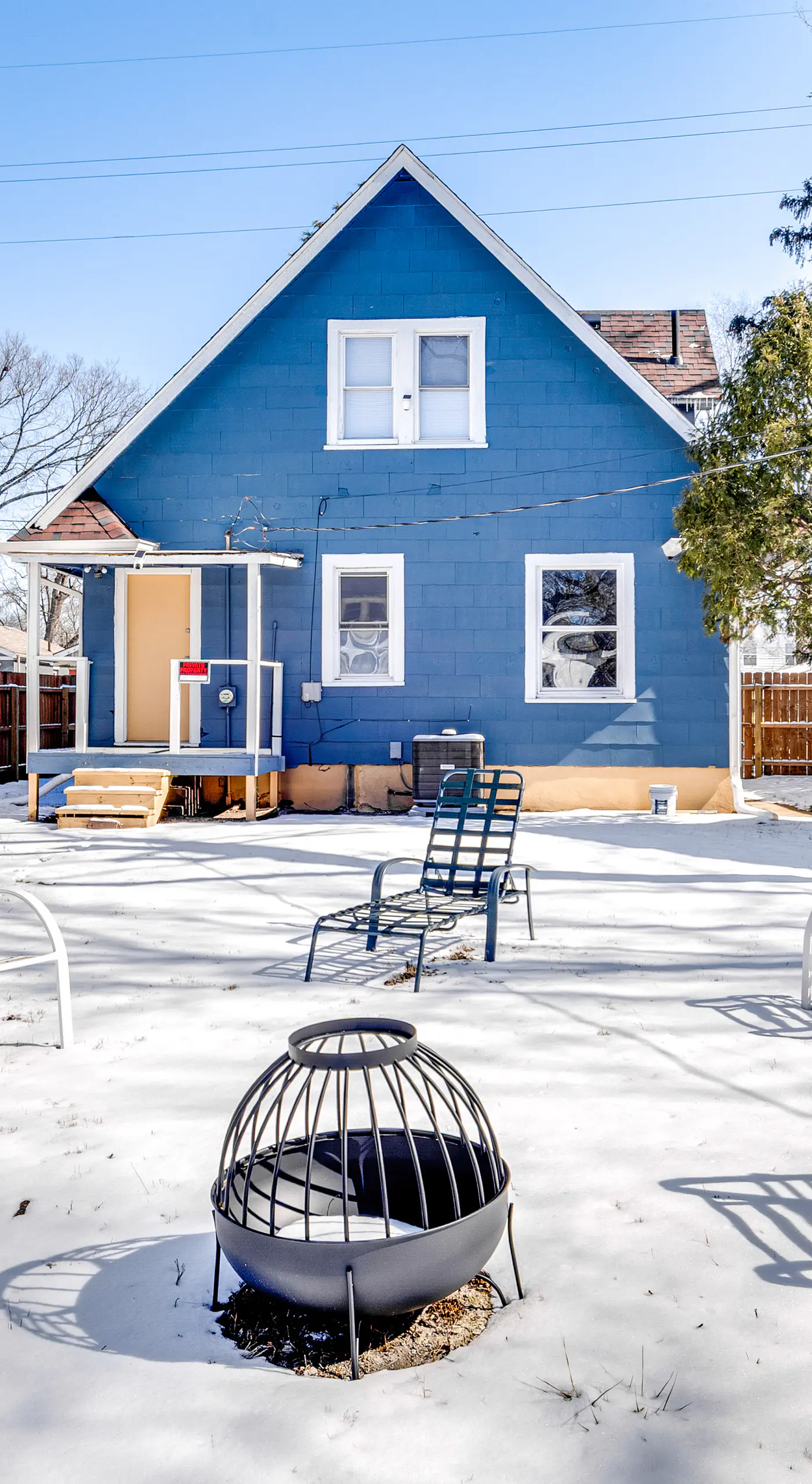 3 Mi to Dtwn Indy: Pet-Friendly Home w/ Backyard!