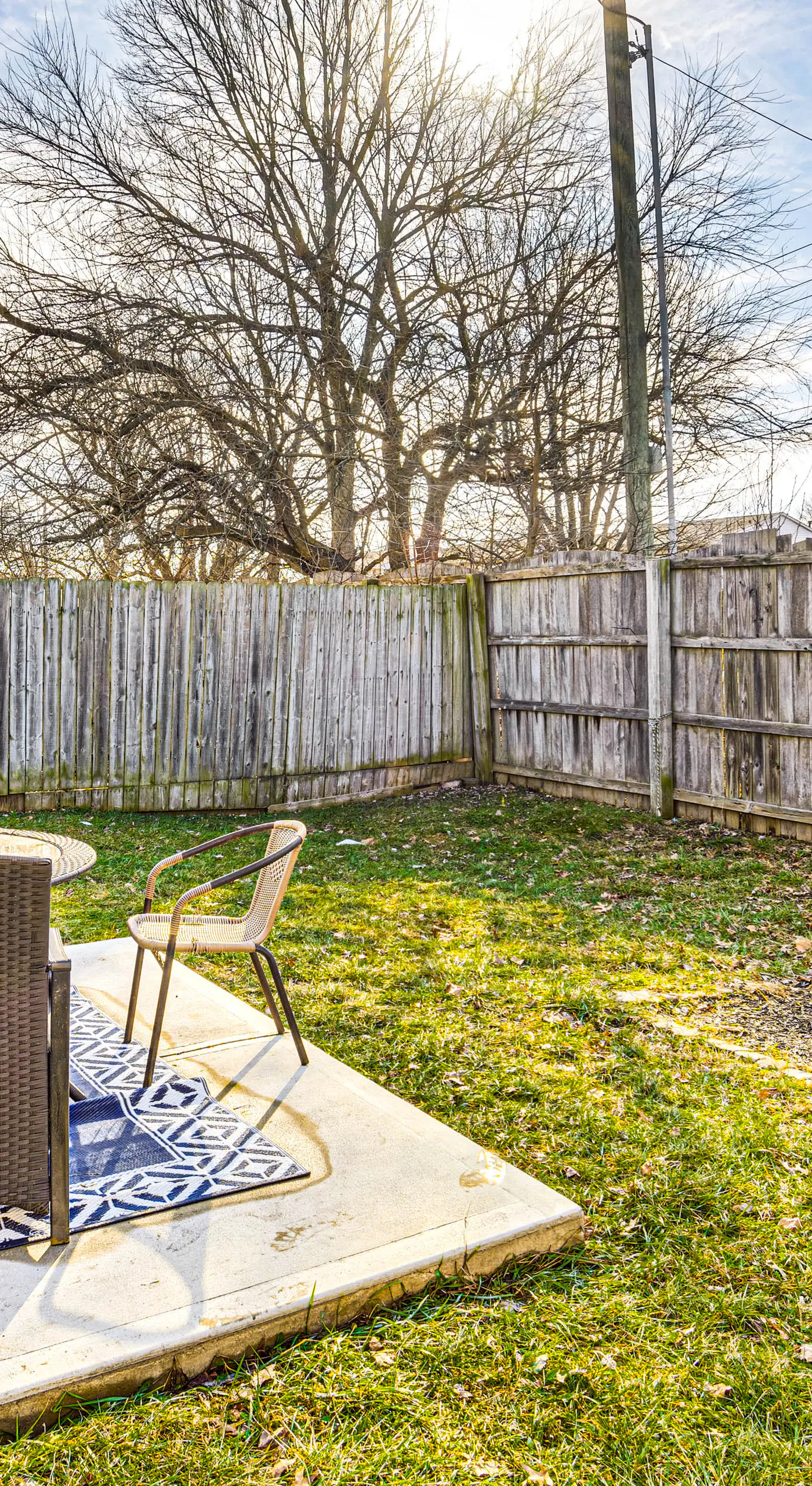 5 Mi to Eagle Creek Park: Home w/ Fenced Yard!