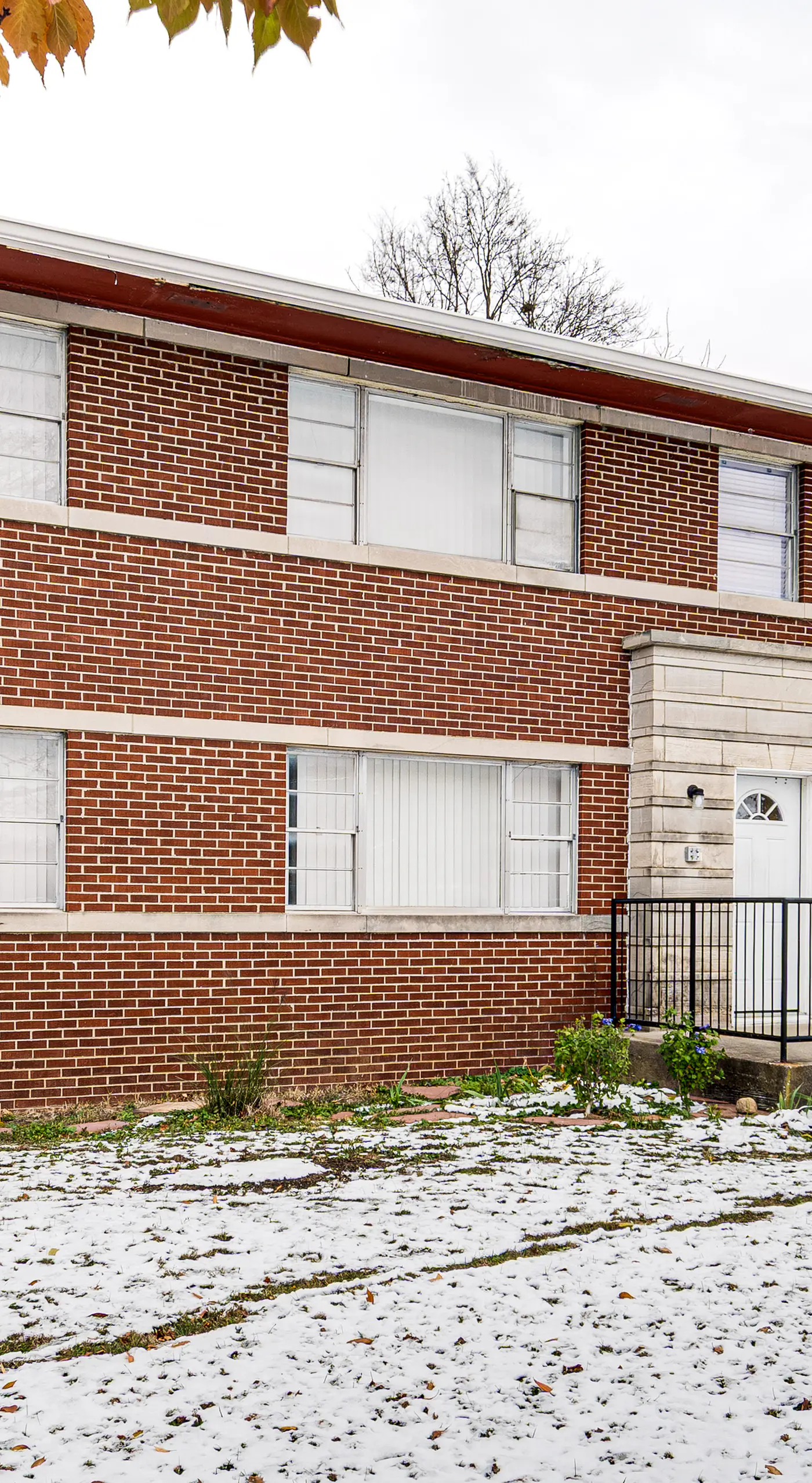Pet Friendly near Park: 6 mi to Speedway