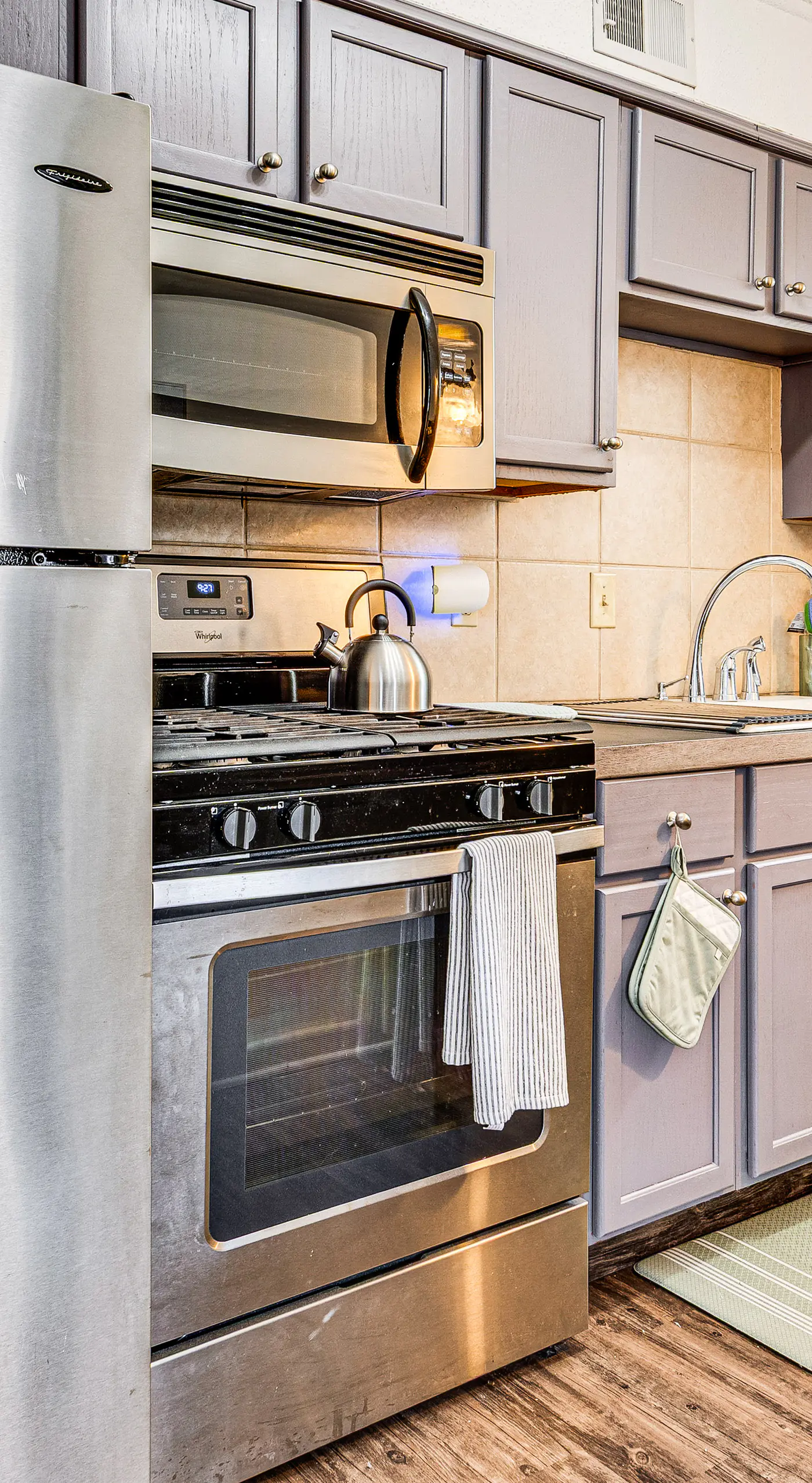 Pet Friendly near Park: 6 mi to Speedway