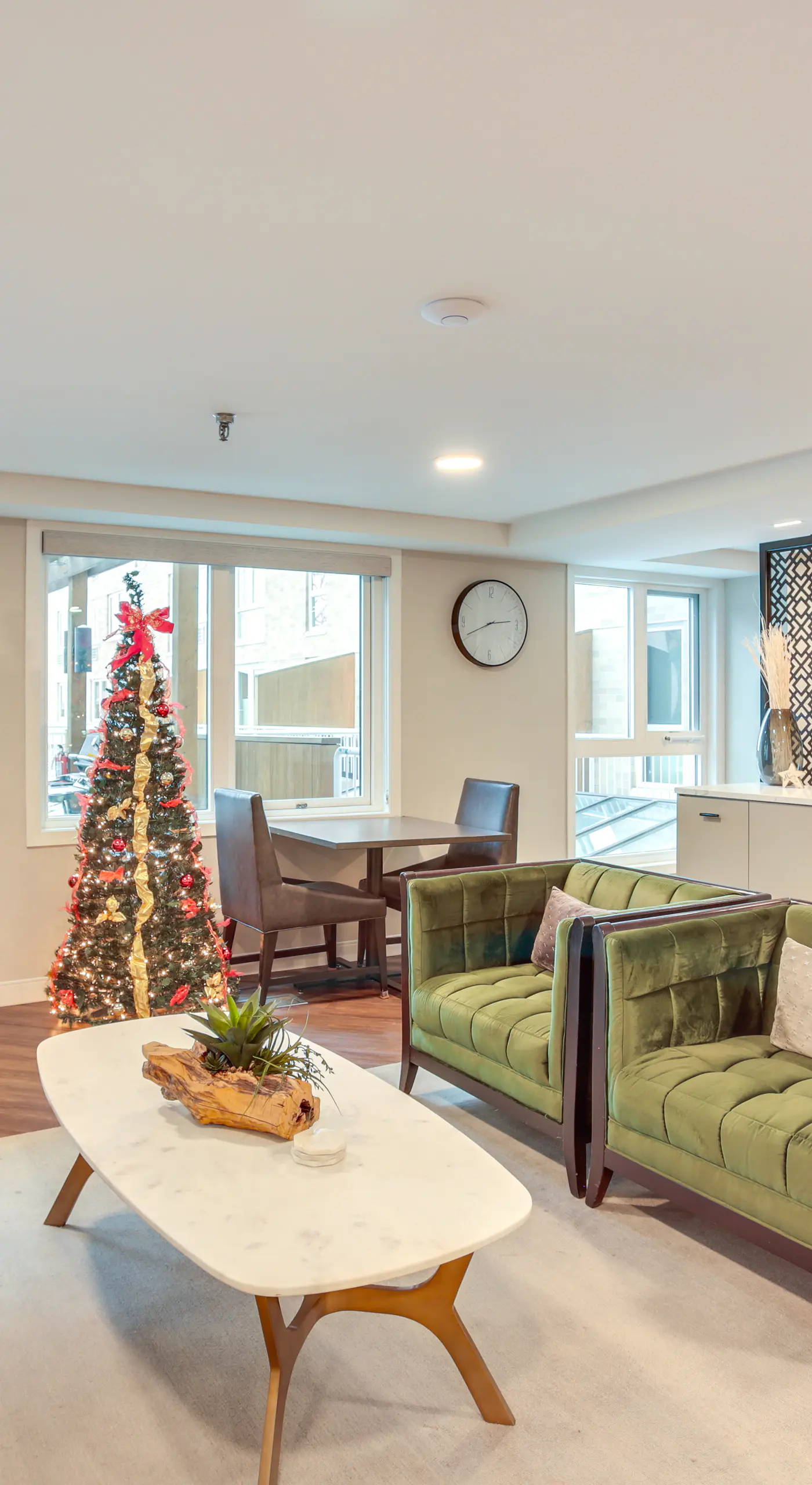 Updated Apt in Dtwn Minneapolis w/ Pool Access!