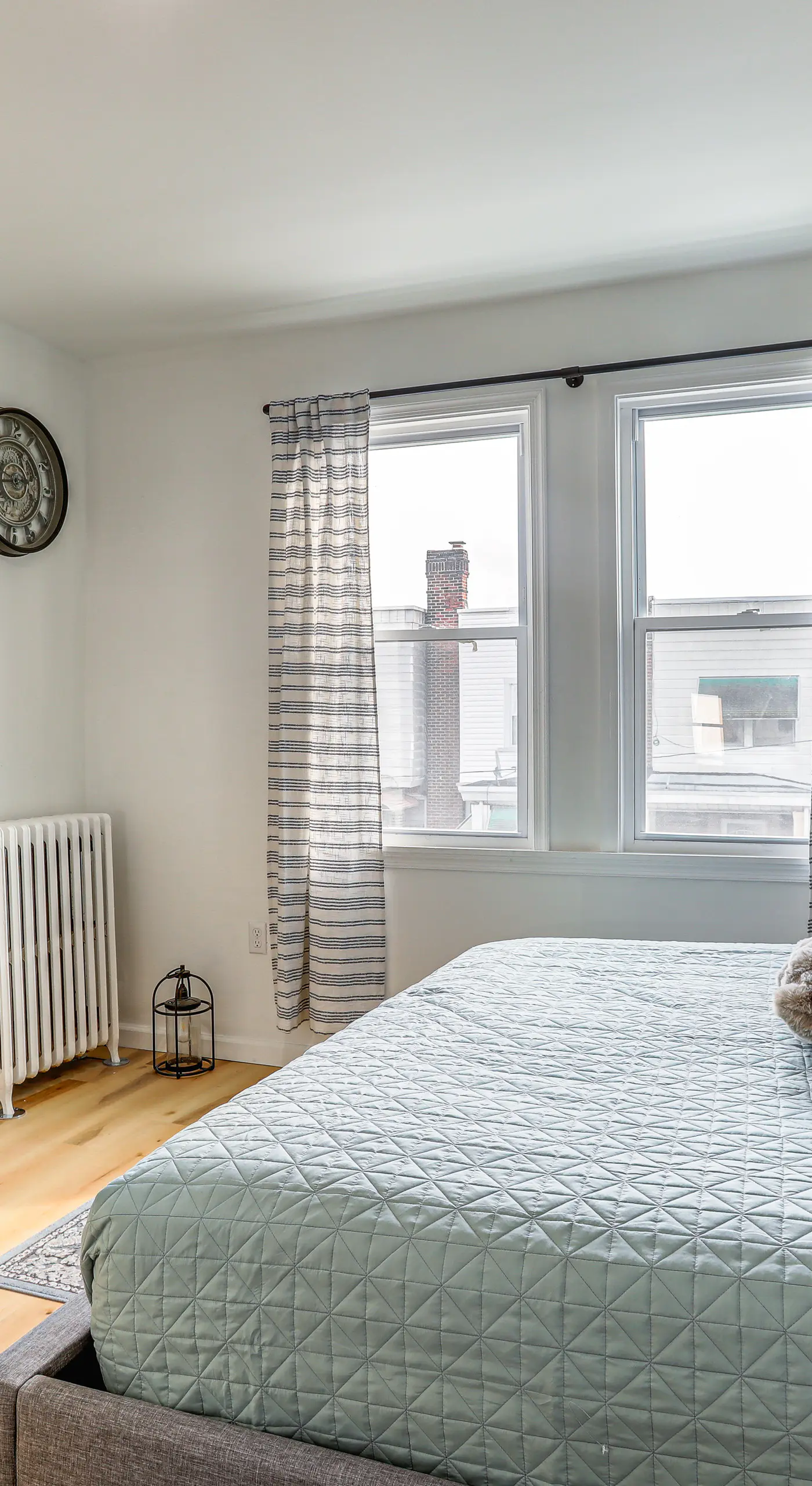 6 Mi to Lincoln Financial: Stylish Philly Townhome