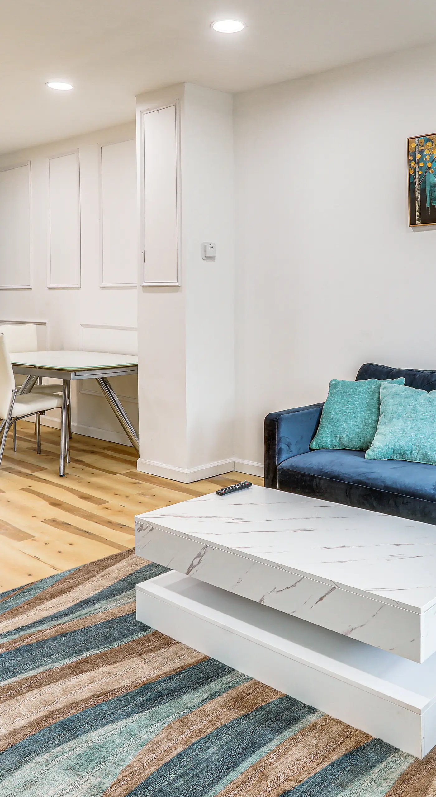 6 Mi to Lincoln Financial: Stylish Philly Townhome