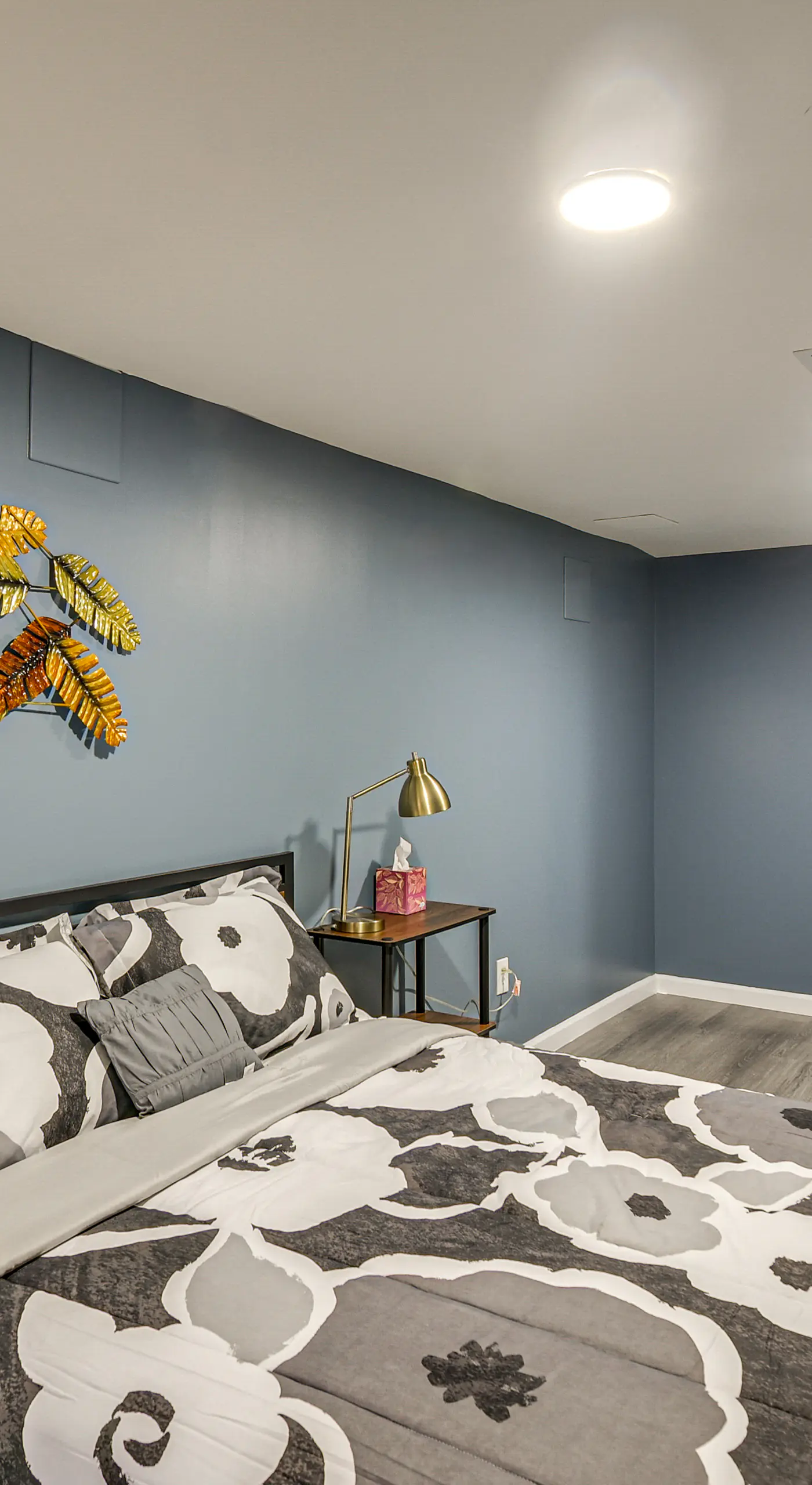 Pet Friendly! NW Philly Rowhouse w/ Fenced Yard!