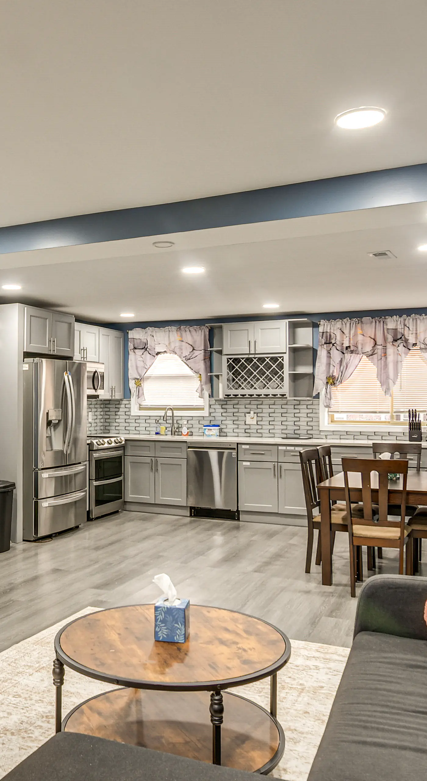Pet Friendly! NW Philly Rowhouse w/ Fenced Yard!