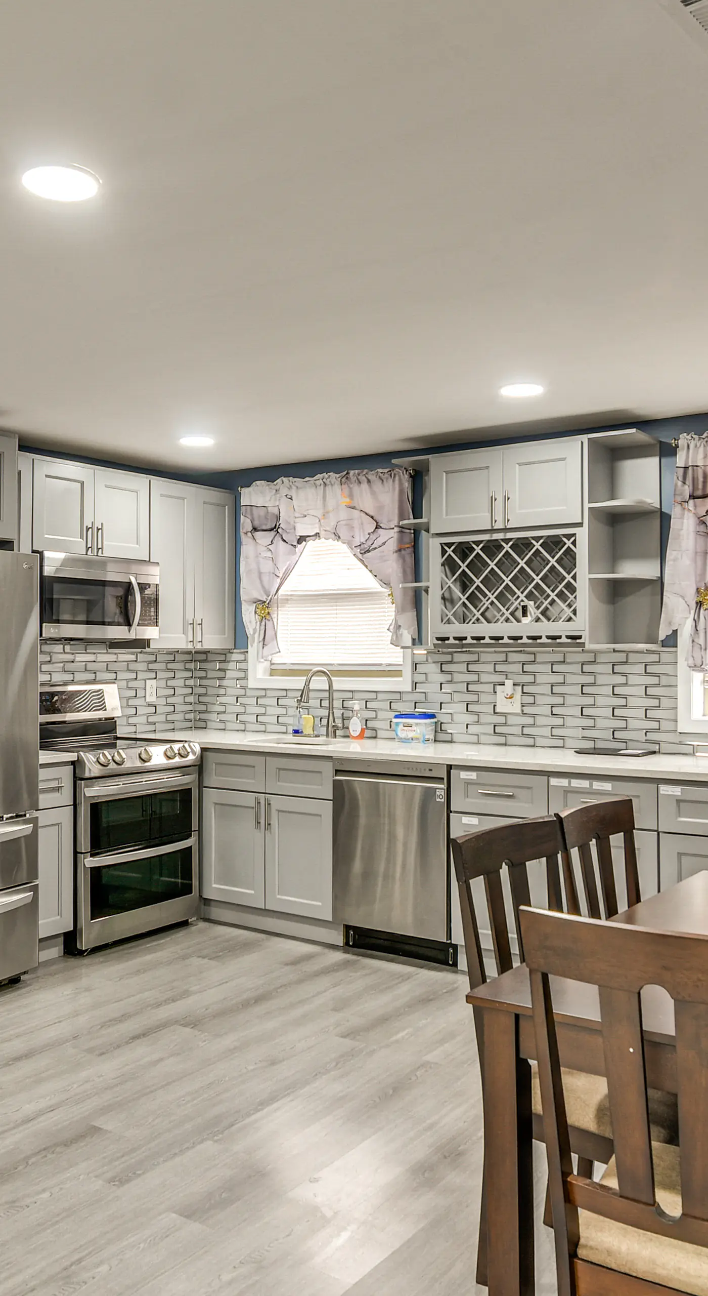 Pet Friendly! NW Philly Rowhouse w/ Fenced Yard!