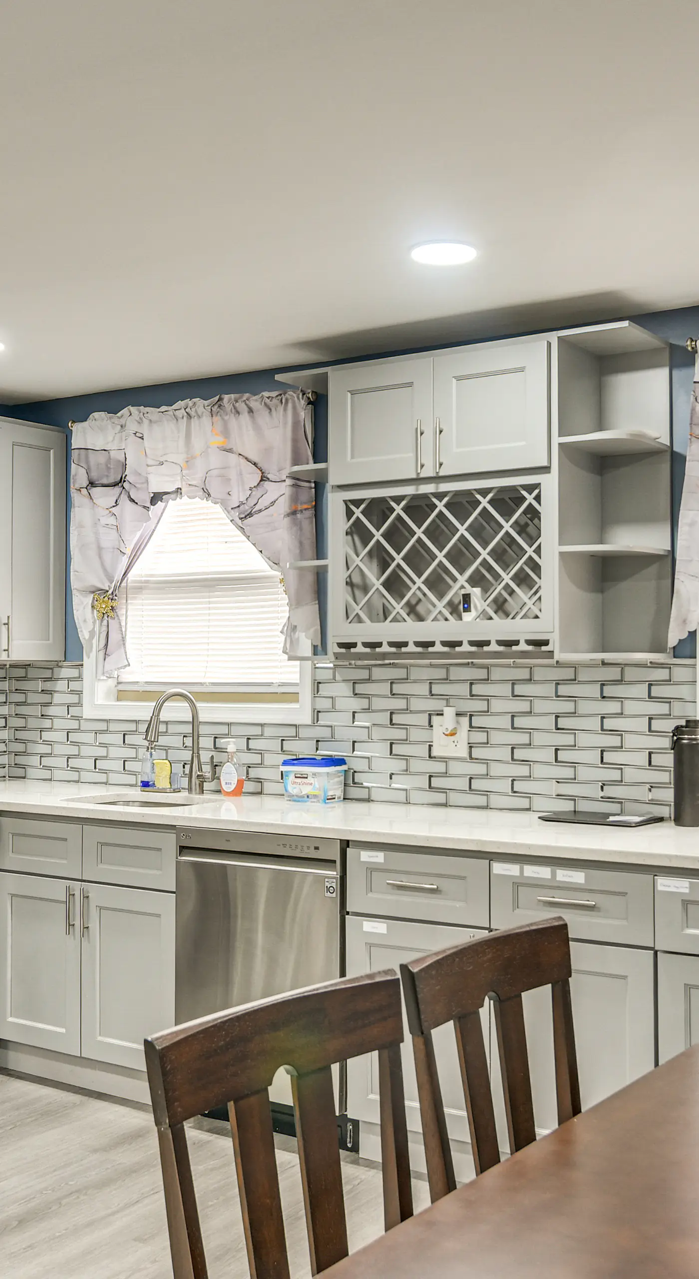 Pet Friendly! NW Philly Rowhouse w/ Fenced Yard!