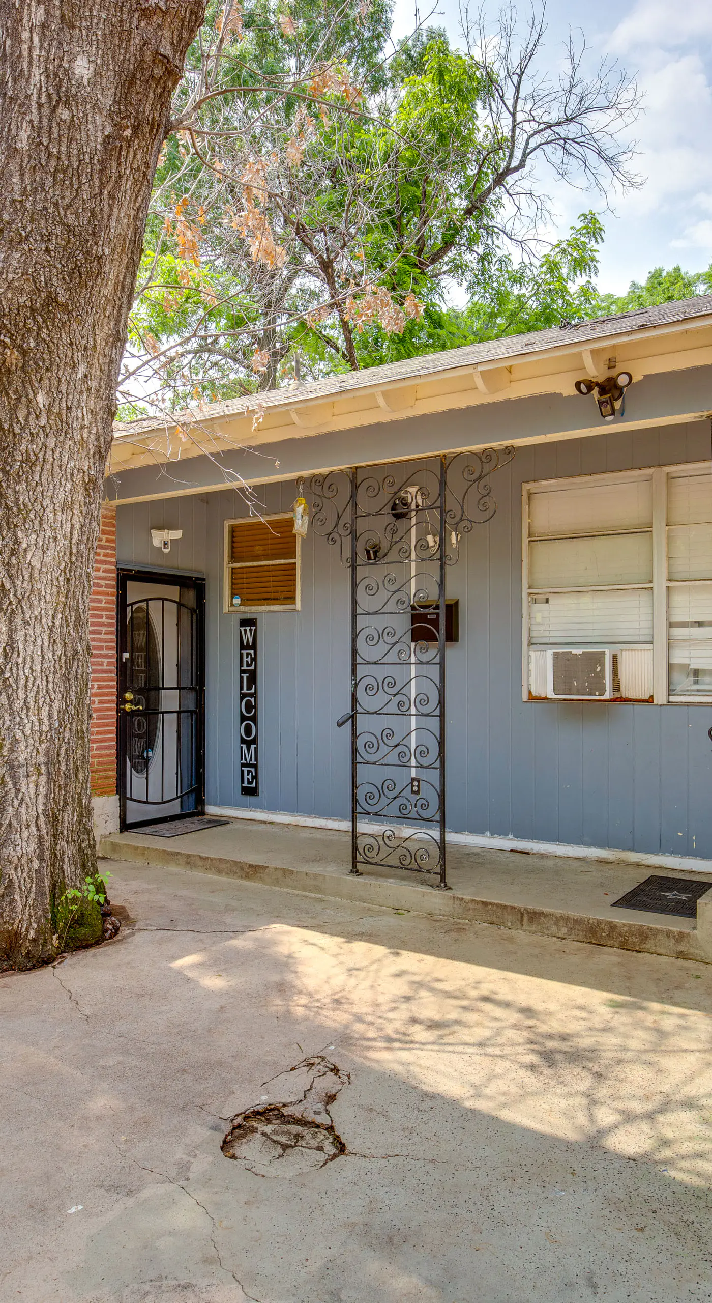 7 Mi to Downtown Dallas: WFH-Friendly Studio