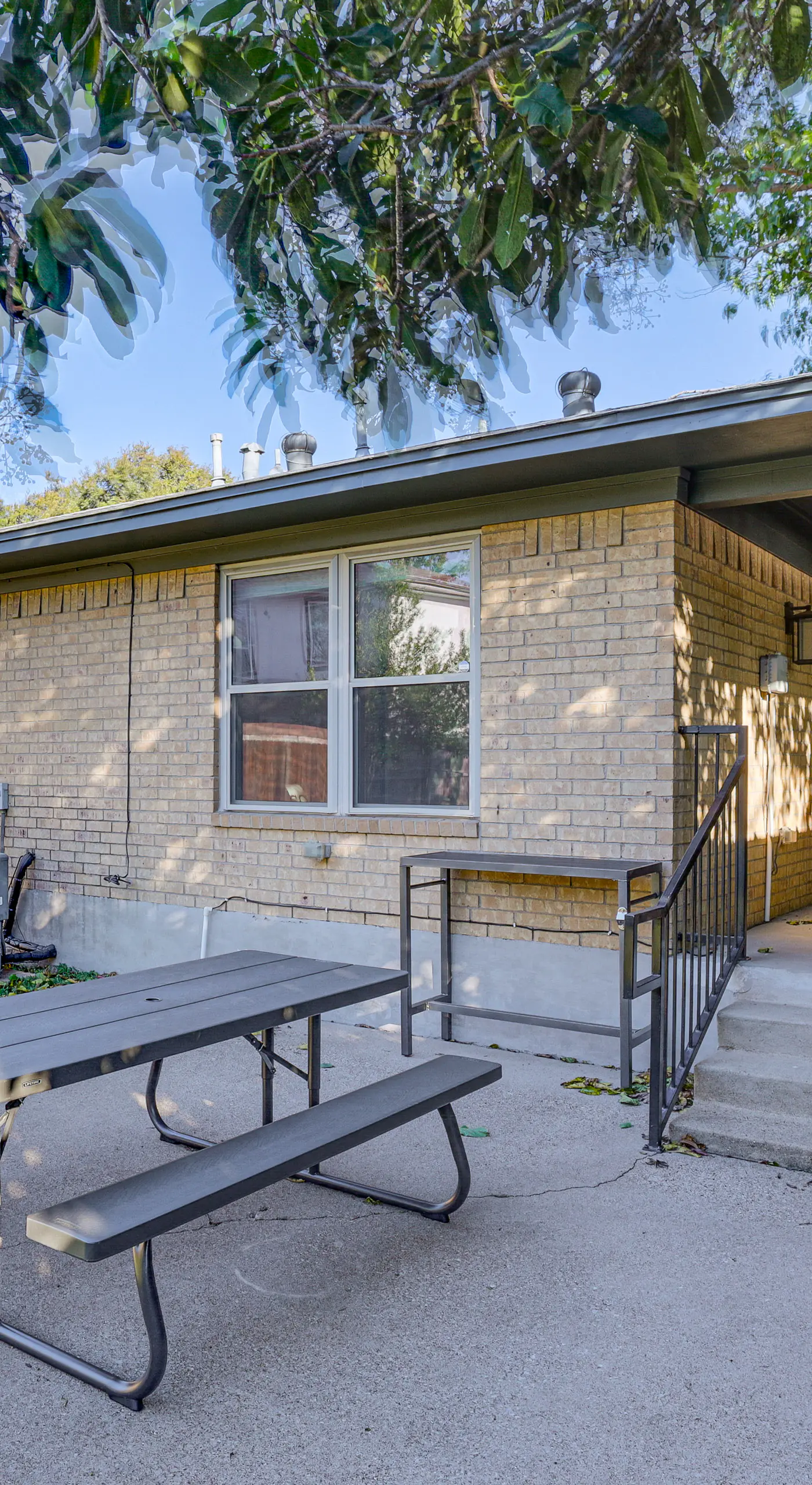 Dog-Friendly Dallas Home w/ Fenced Yard!