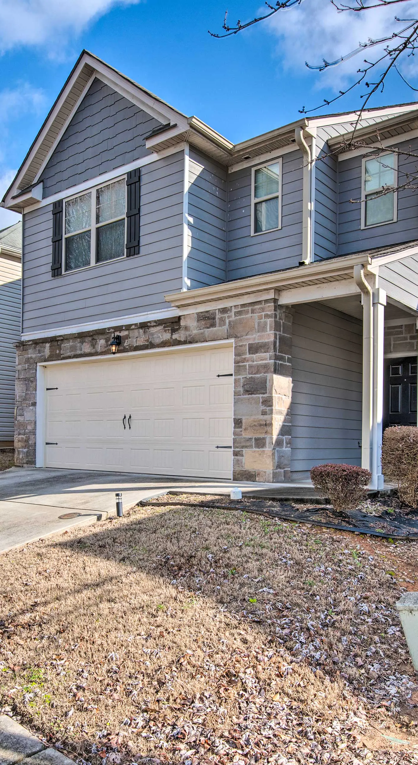 Suburban Atlanta Vacation Home ~ 3 Mi to Airport!