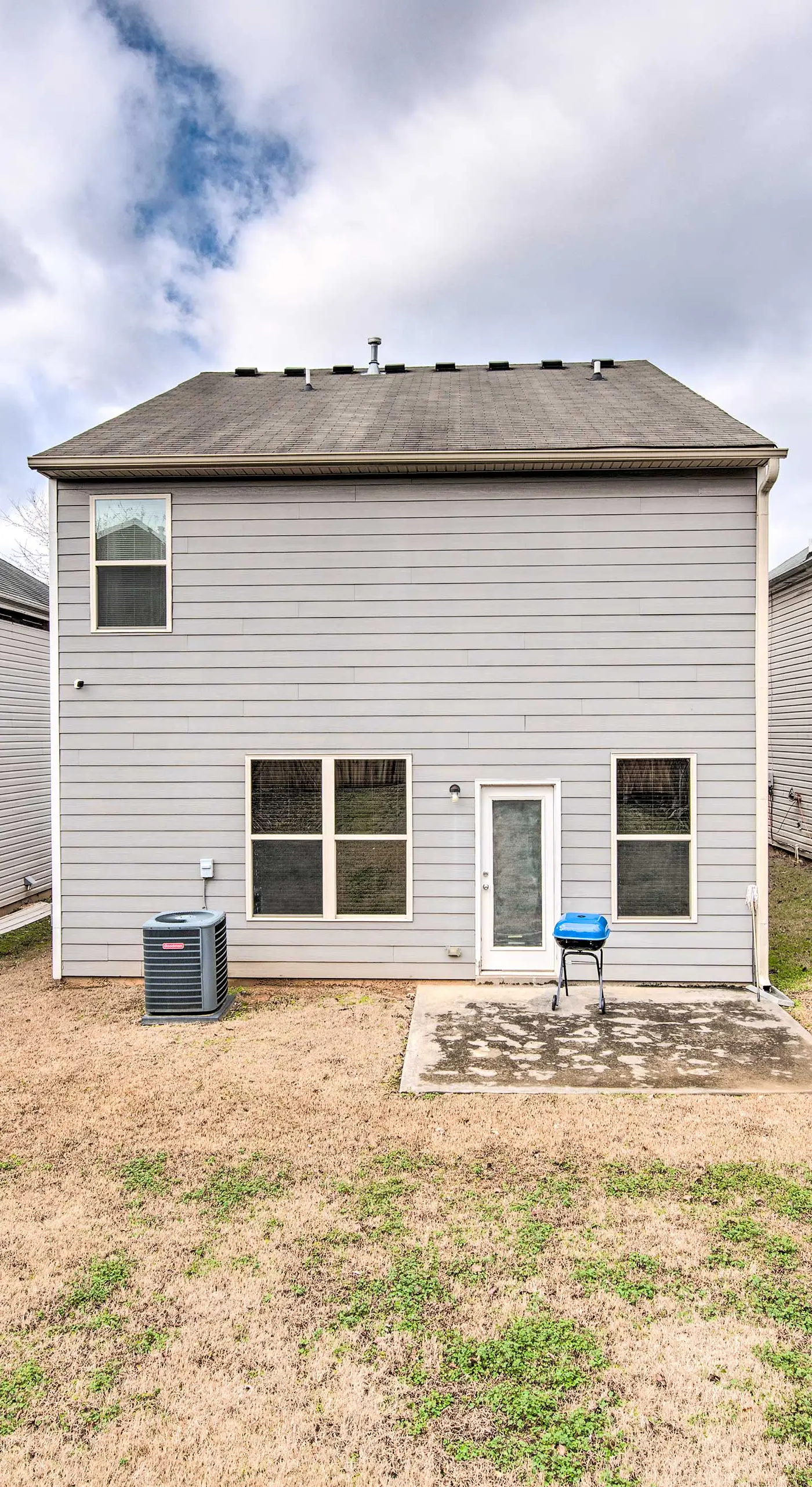 Suburban Atlanta Vacation Home ~ 3 Mi to Airport!