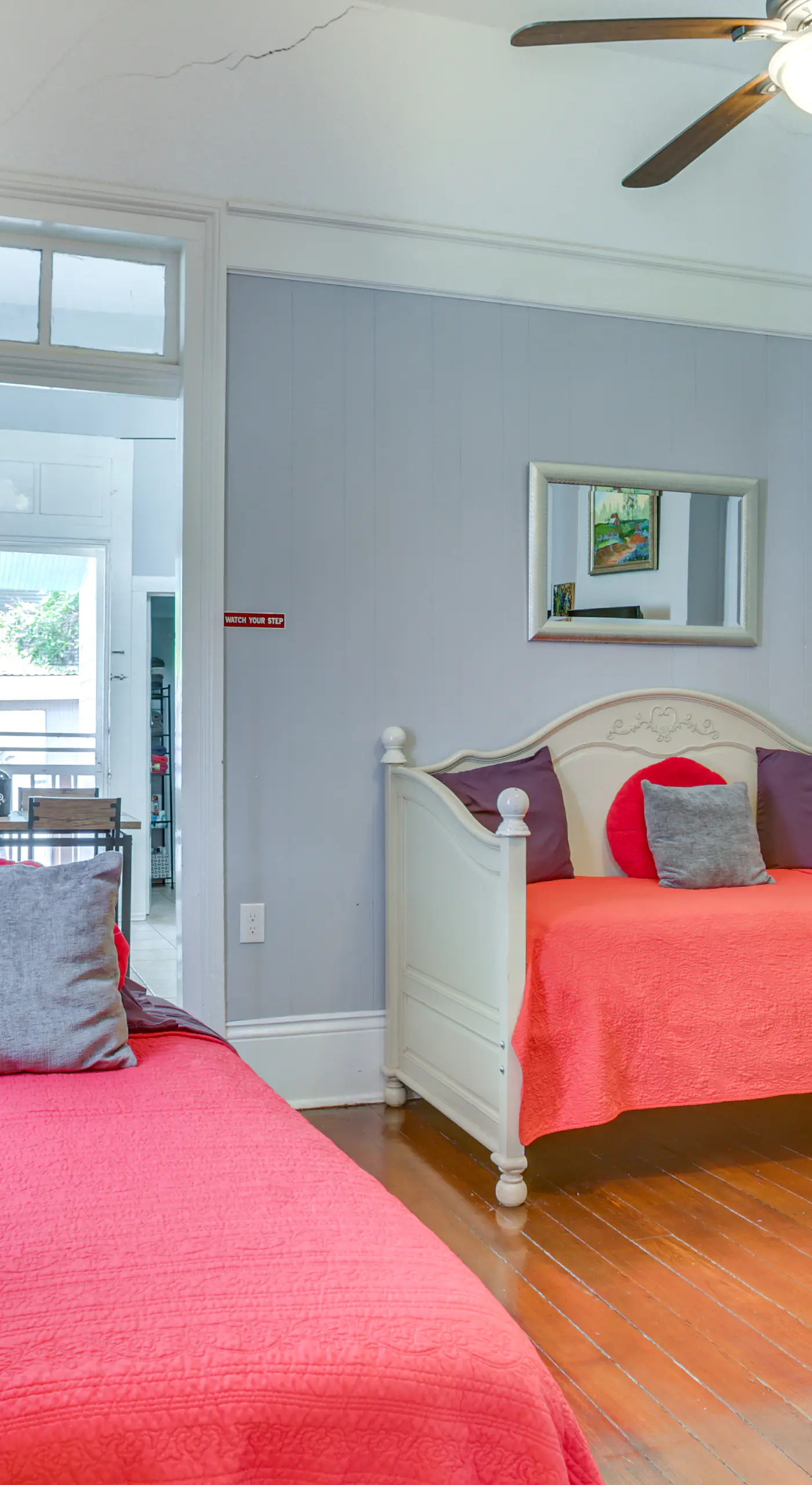 Walk to Magazine St: NOLA House in Irish Channel!