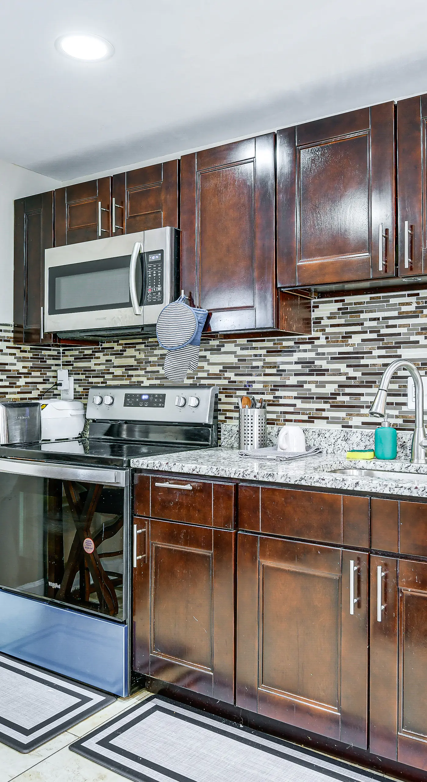 Pet-Friendly DC Area Condo w/ Yard!
