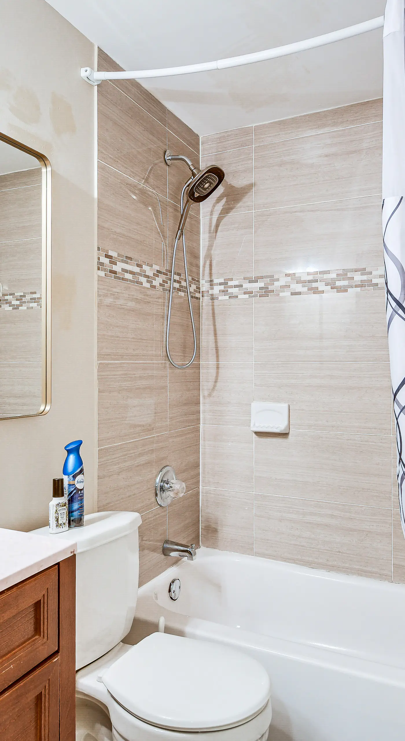 Pet-Friendly DC Area Condo w/ Yard!