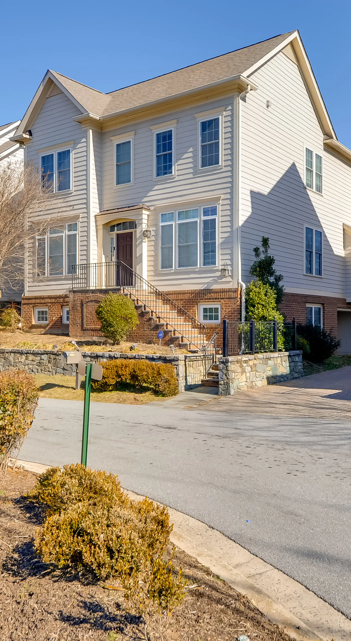 Pet-Friendly DC Area Condo w/ Yard!