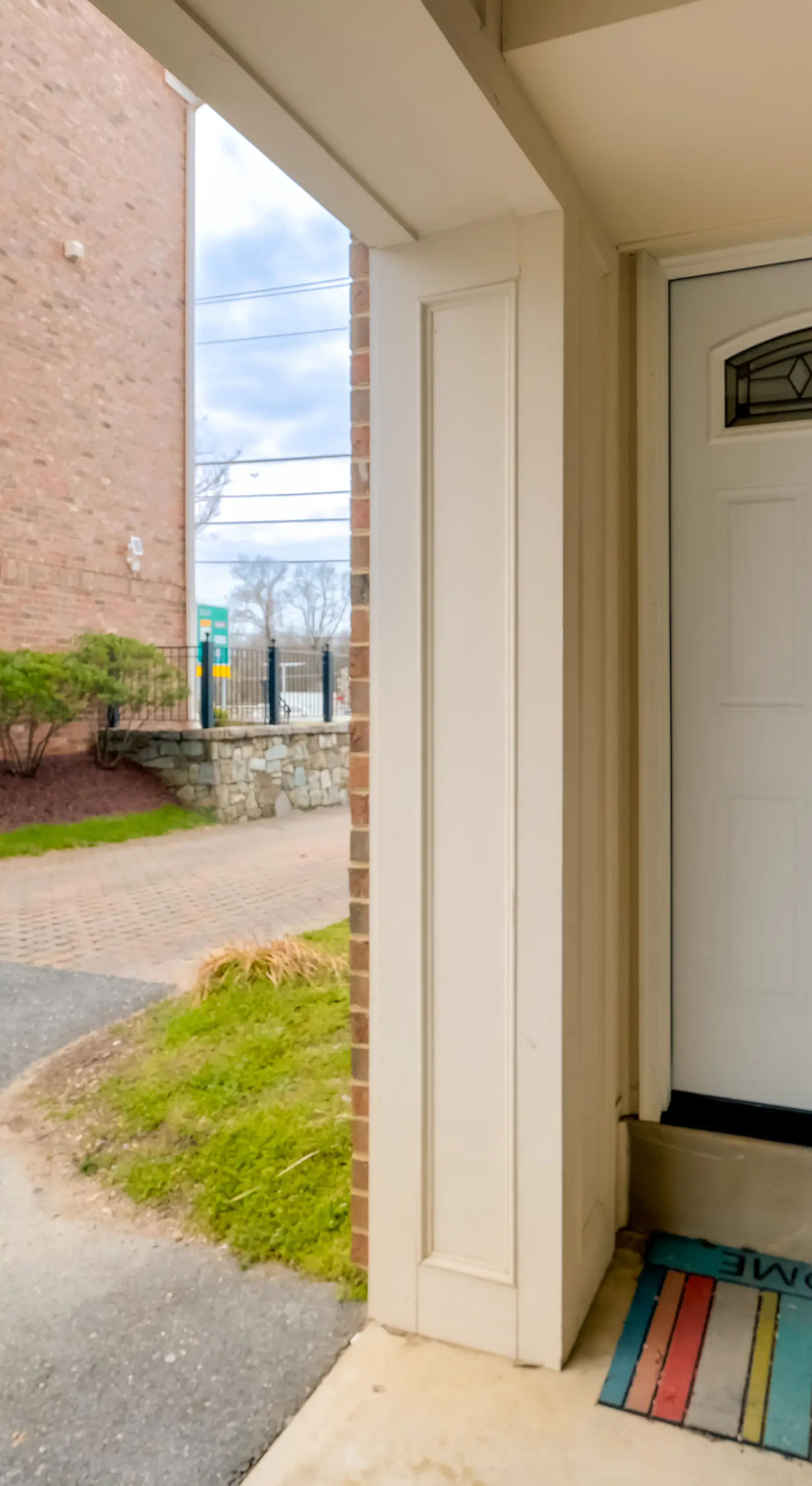 Pet-Friendly DC Area Condo w/ Yard!