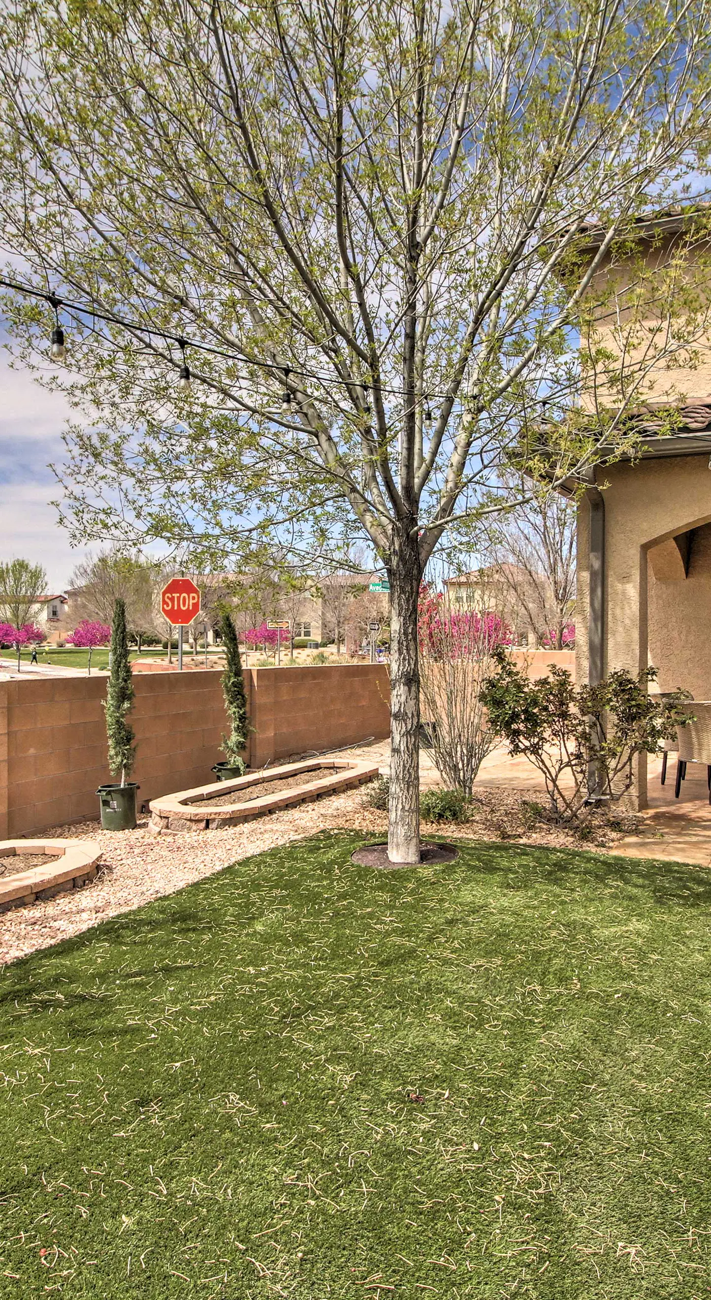 9 Mi to Old Town Albuquerque: Getaway w/ Grill!