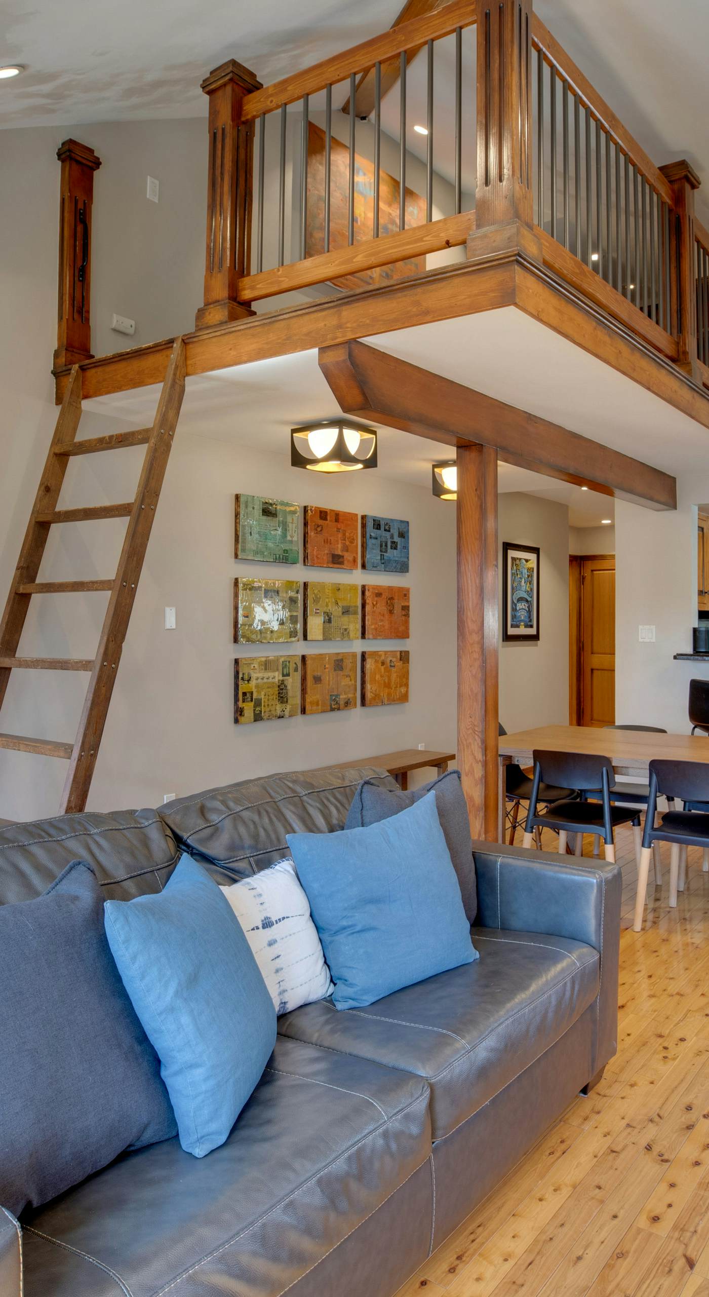 Bright Downtown Telluride Condo - Steps to Lift!