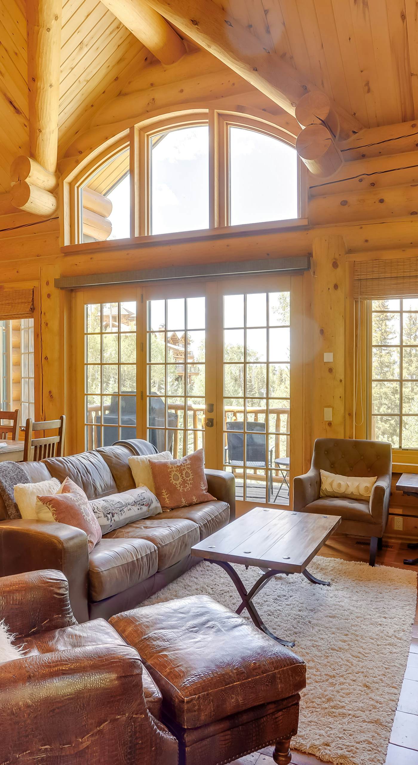 Ski-In/Ski-Out Mountain Village Condo w/ Hot Tub!