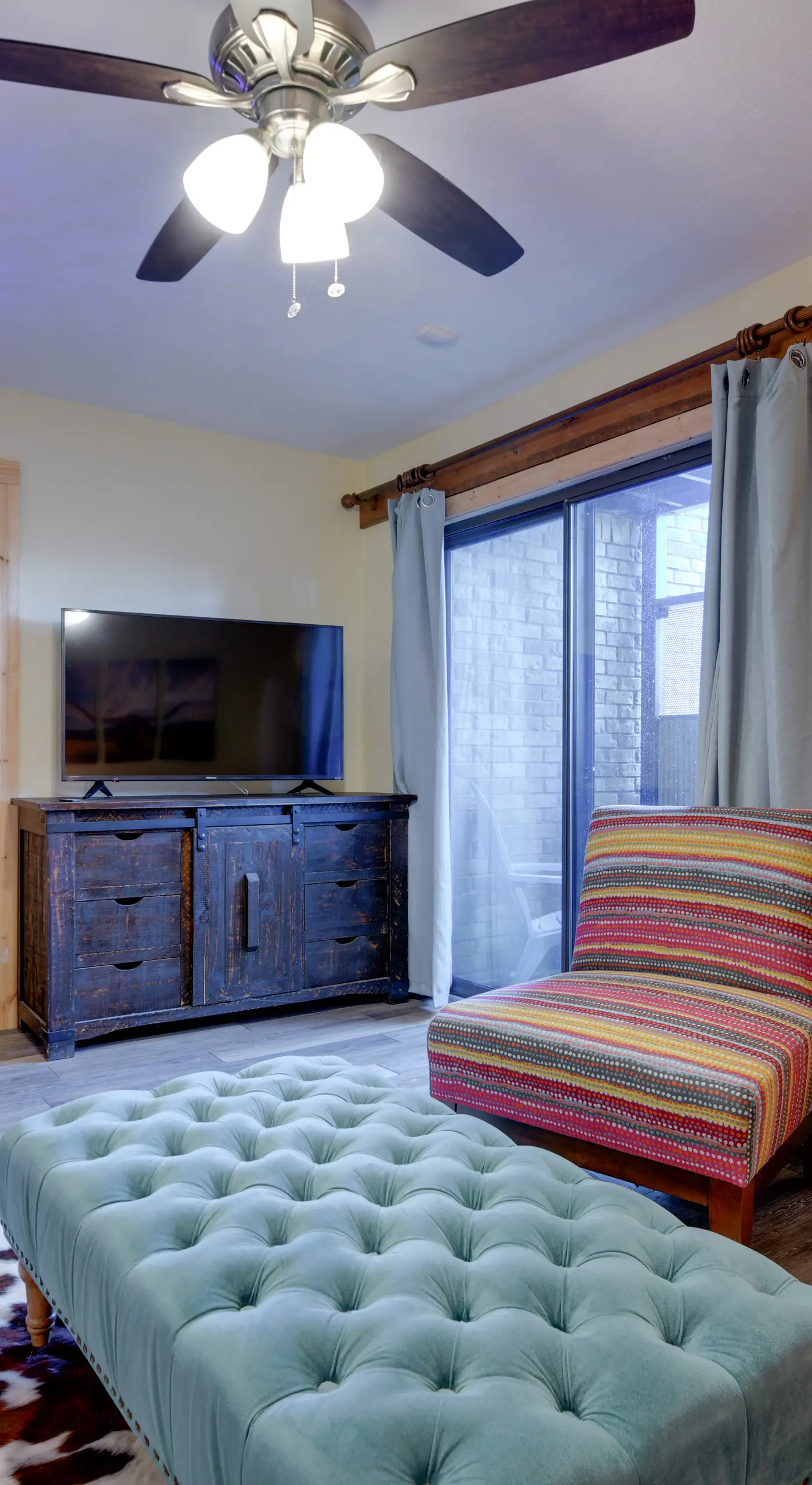 Fort Worth Home w/ Patio: 5 Mi to Dtwn!