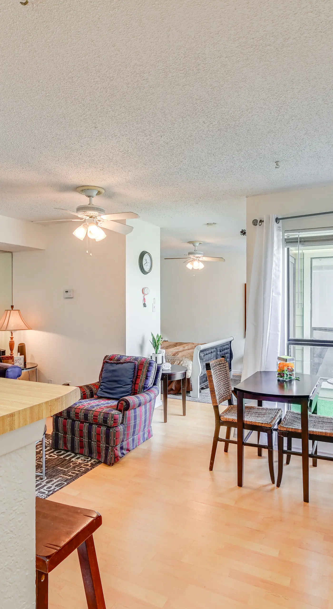 3 Mi to Dtwn Fort Worth! Condo w/ Hot Tub & Pool